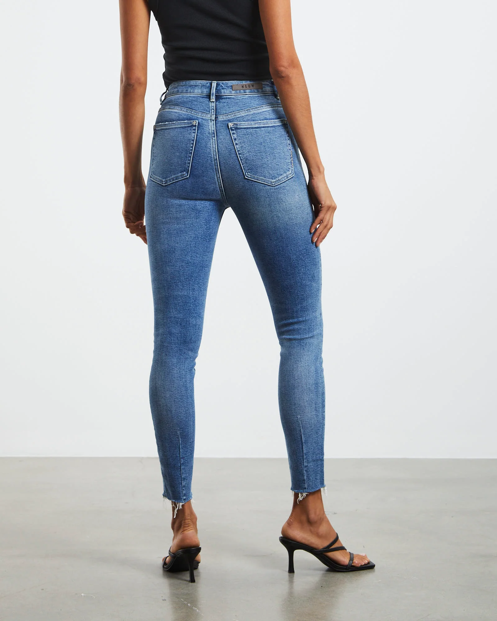 Marilyn Skinny Denim Jeans Broken - Image 2