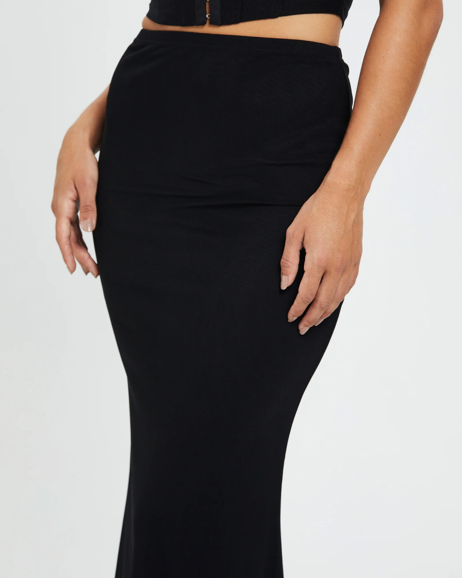 Marley Midi Skirt Black - Image 5