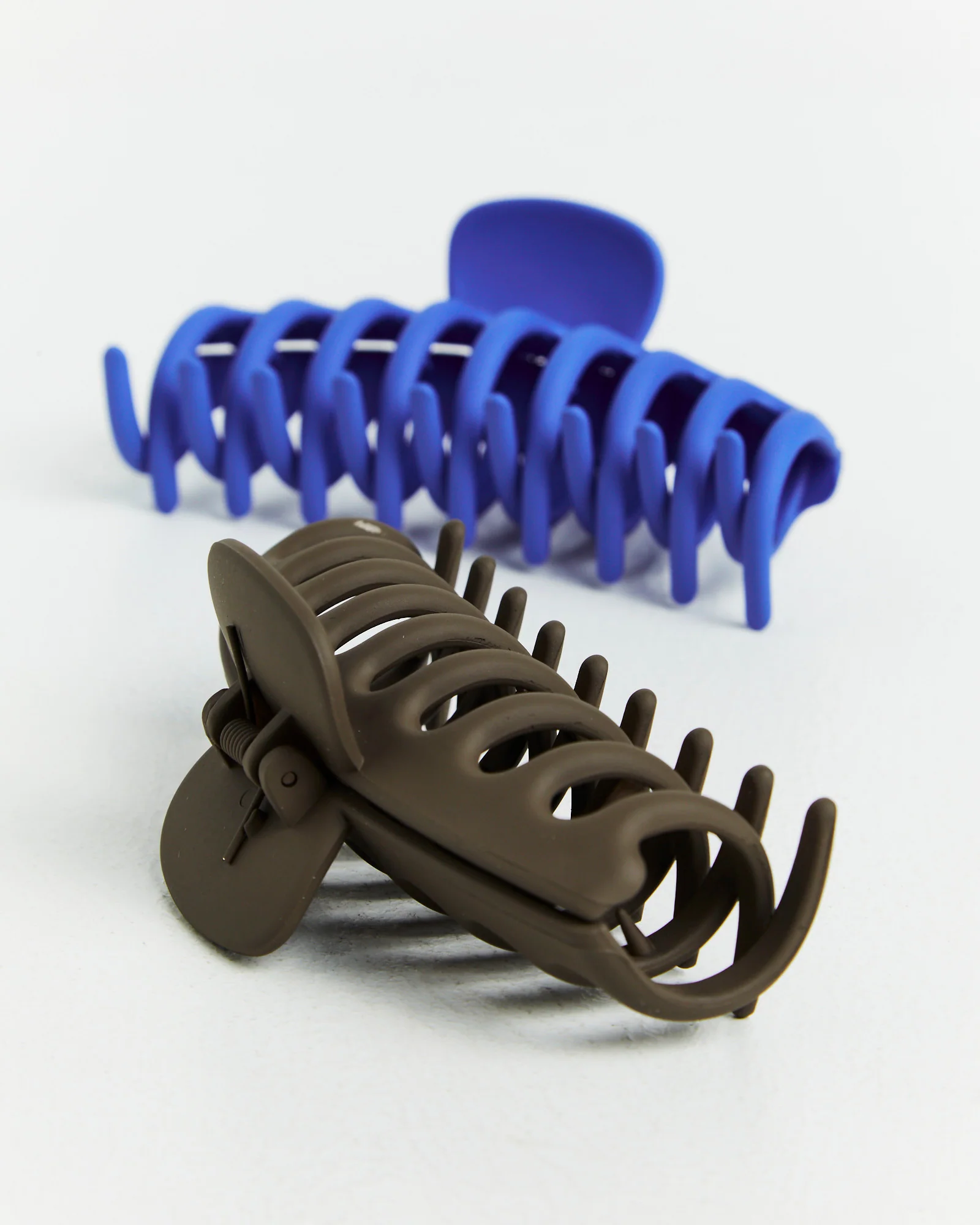 Matte Claw Clips 2 Pack Cocoa Cobalt Blue - Image 2