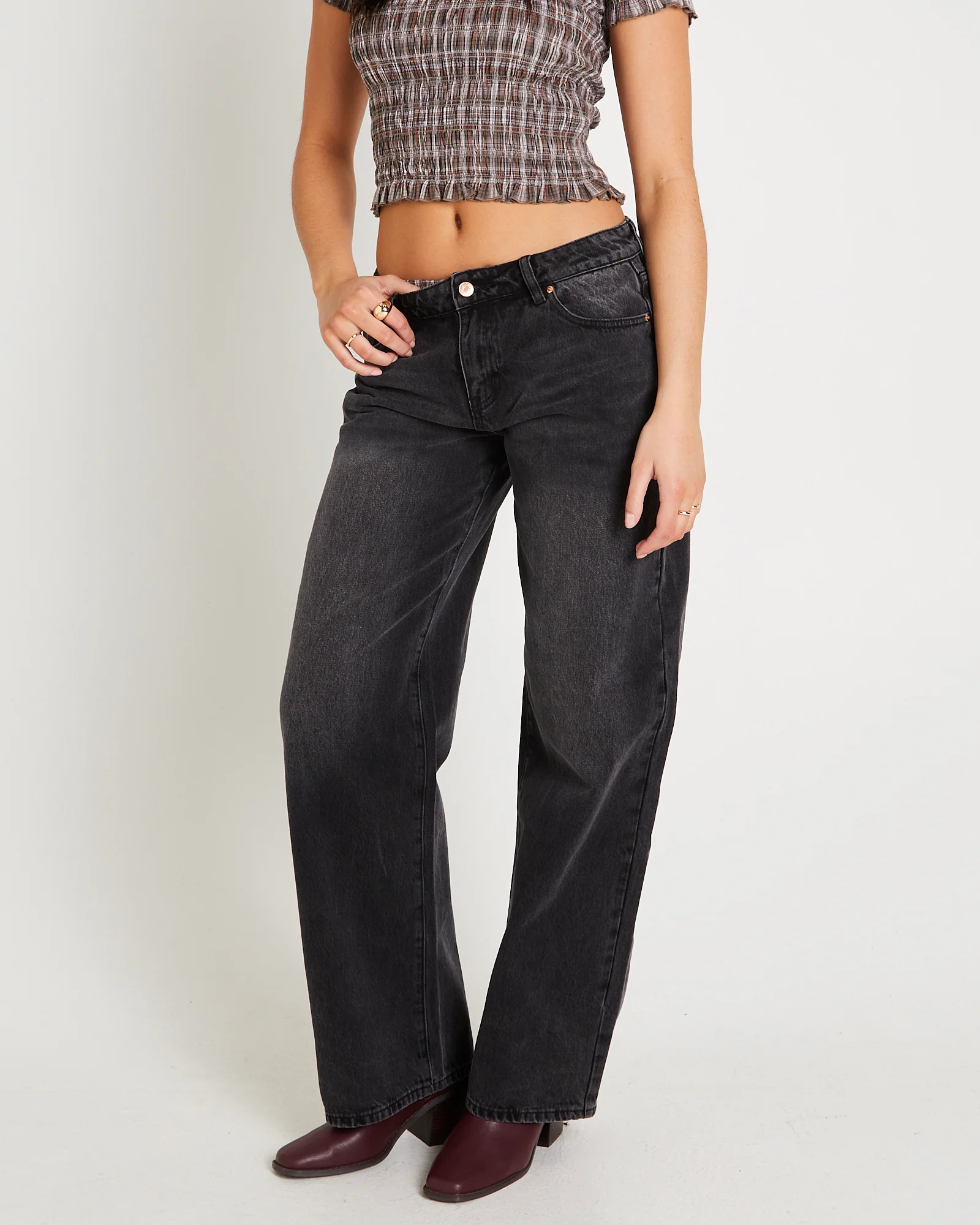 Maylee Low Rise Relaxed Denim Jeans - Image 4