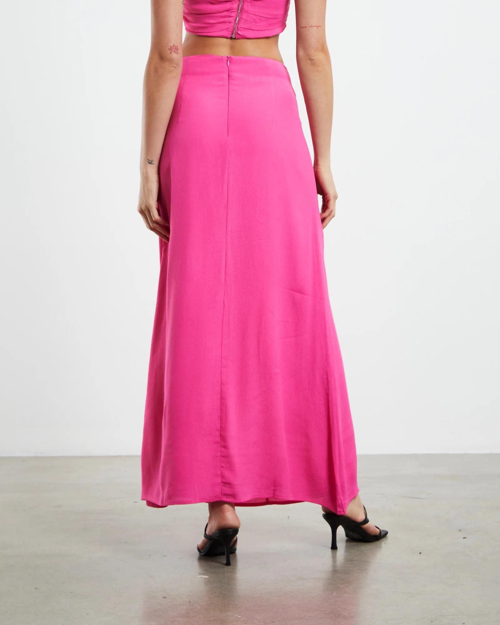 Meadow Skirt Pink - Image 2