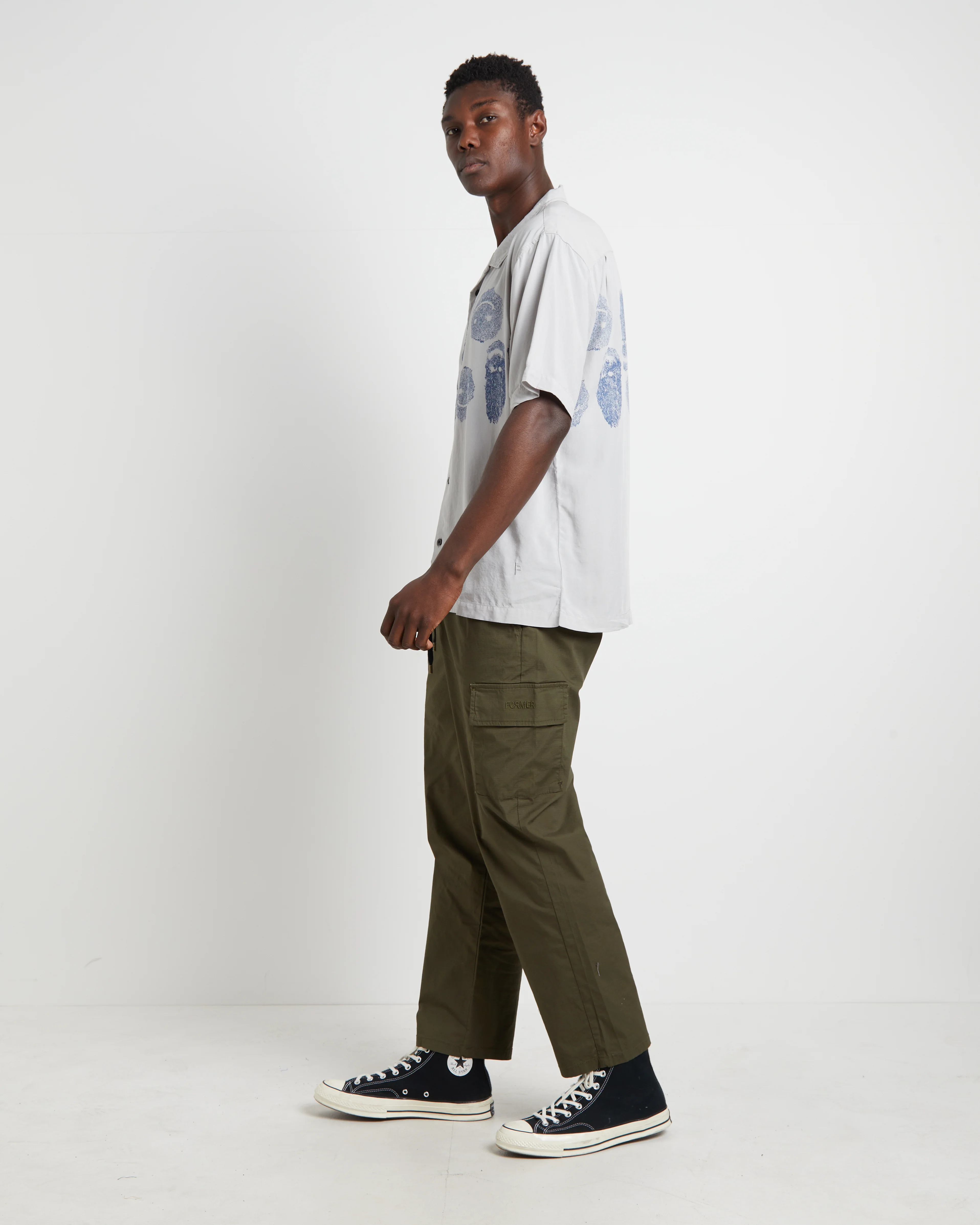 Menace Short Sleeve Shirt in Light Grey - Image 4