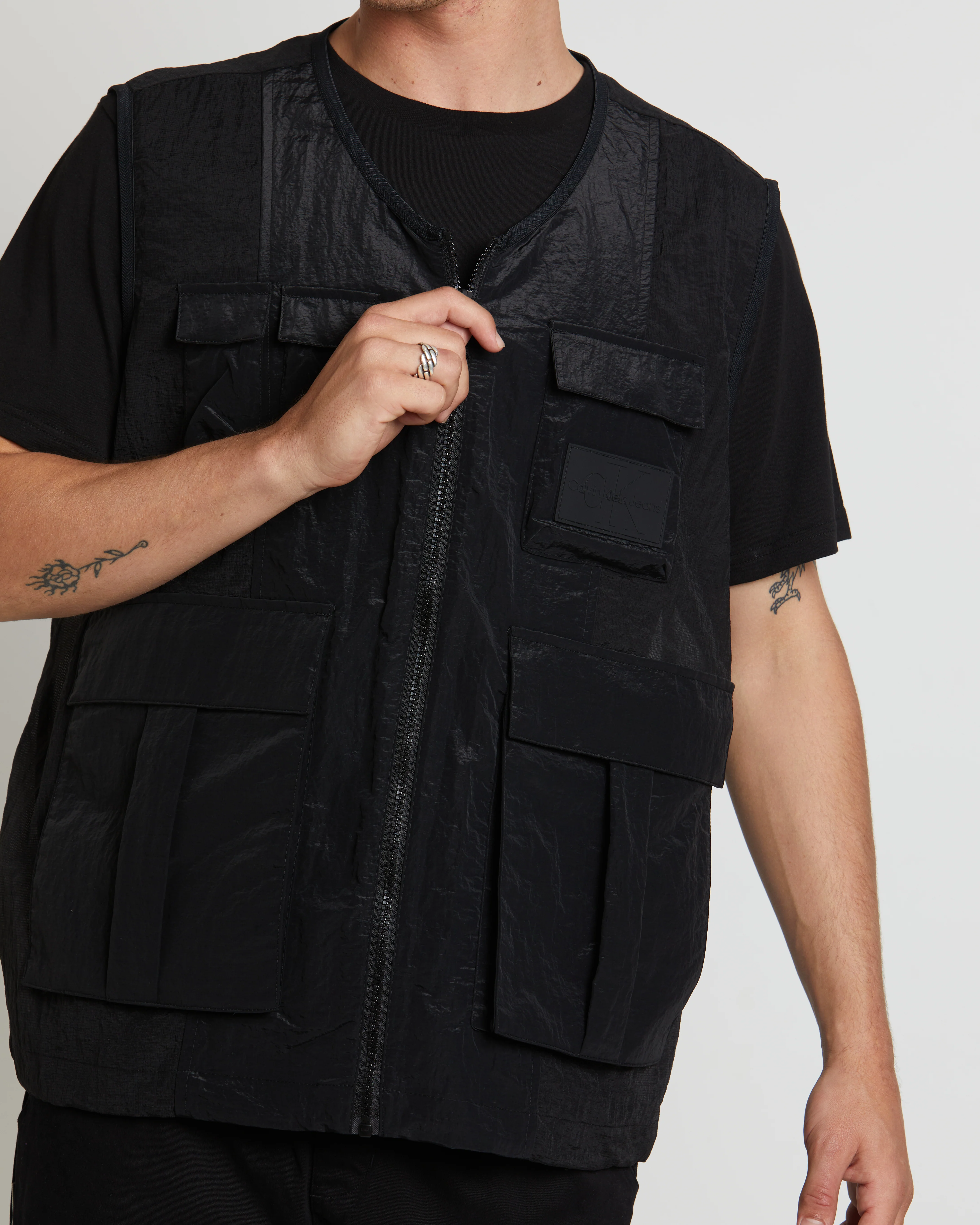 Mesh Ripstop Utility Vest in Black - Image 6