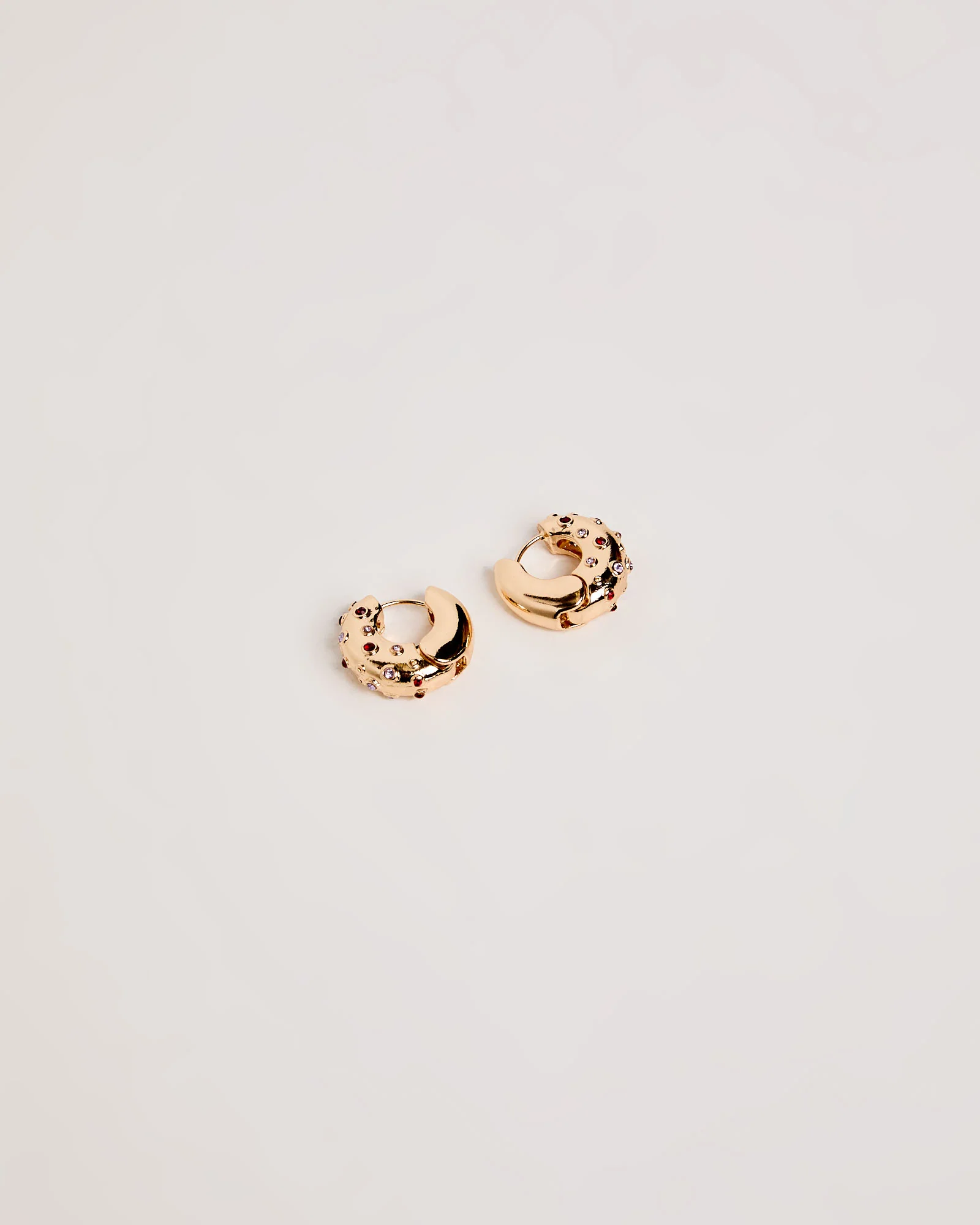 Metal And Stone Hoops Earrings - Image 4