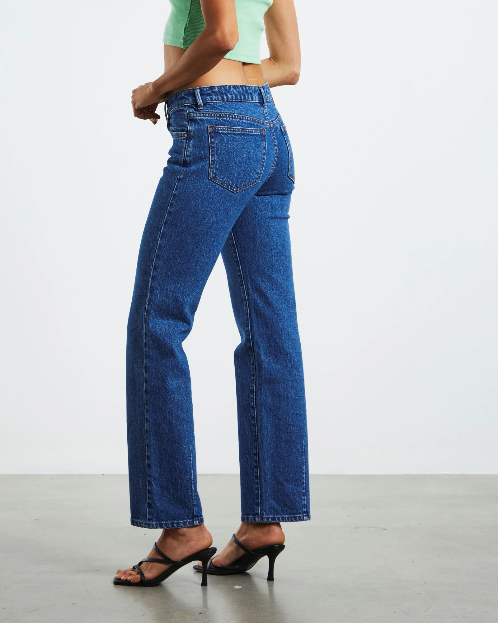 Mia Straight Jeans - Image 3