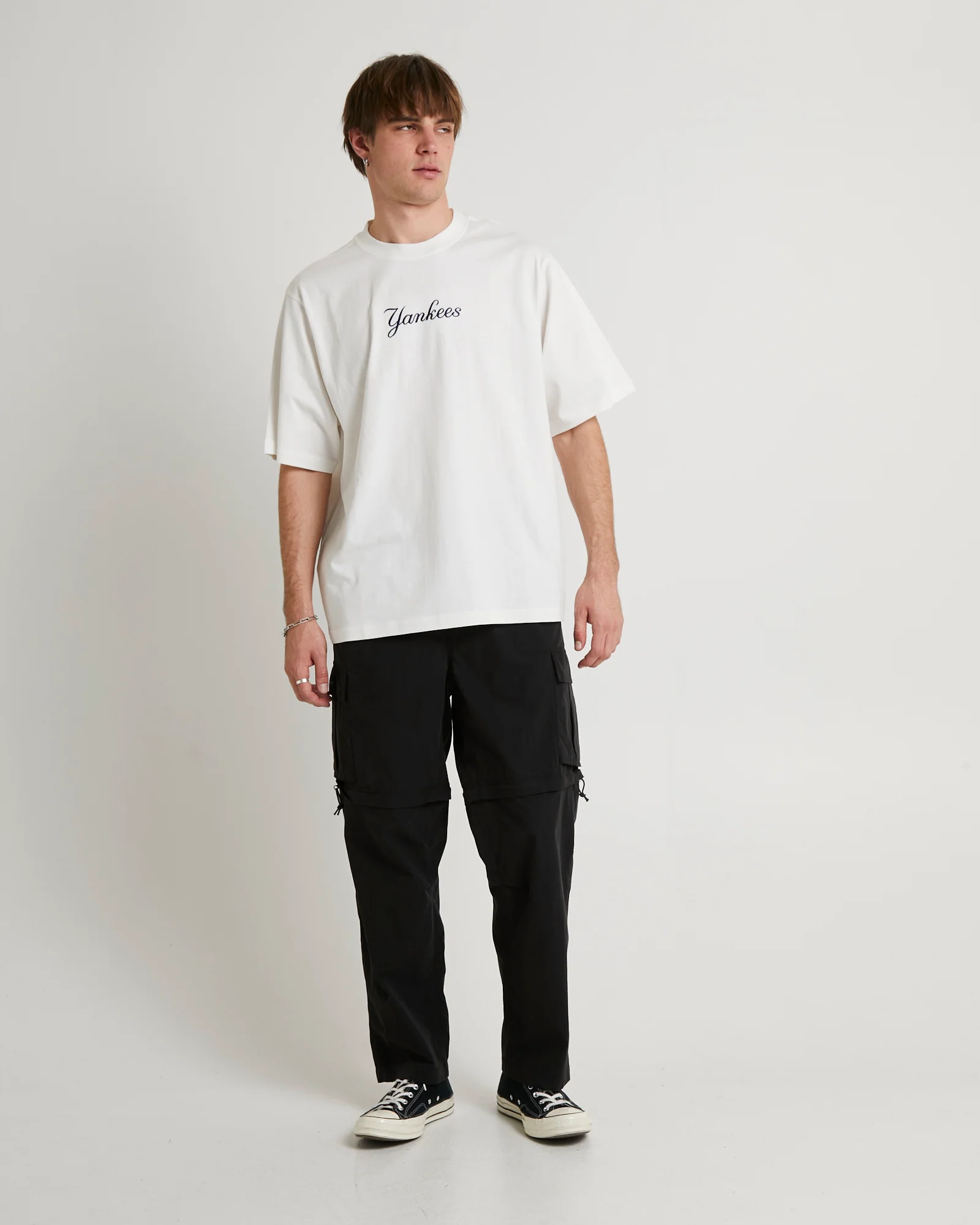 Mid-Script Heavyweight T-Shirt - Image 3