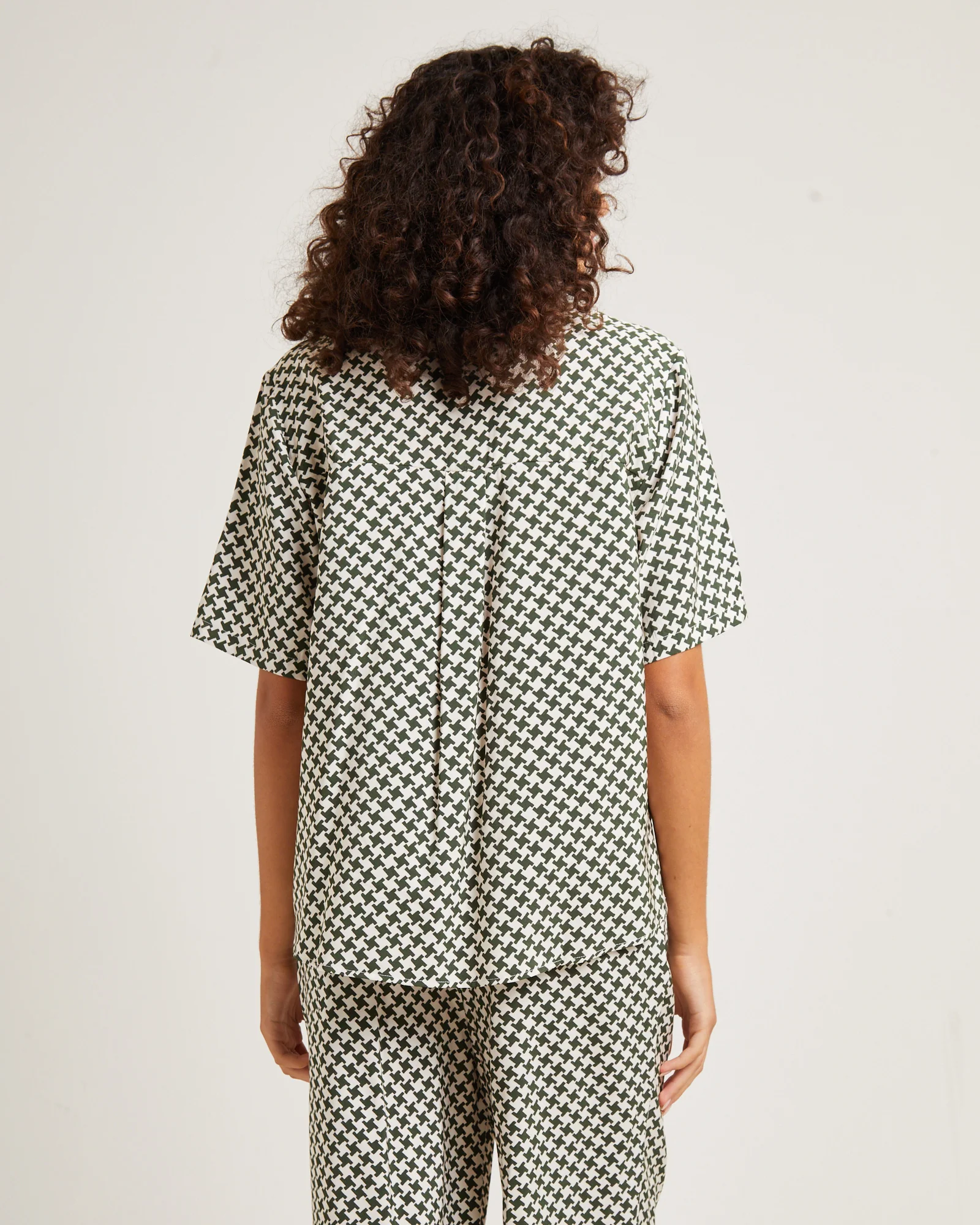 Minnie Crepe Shirt Olive - Image 2