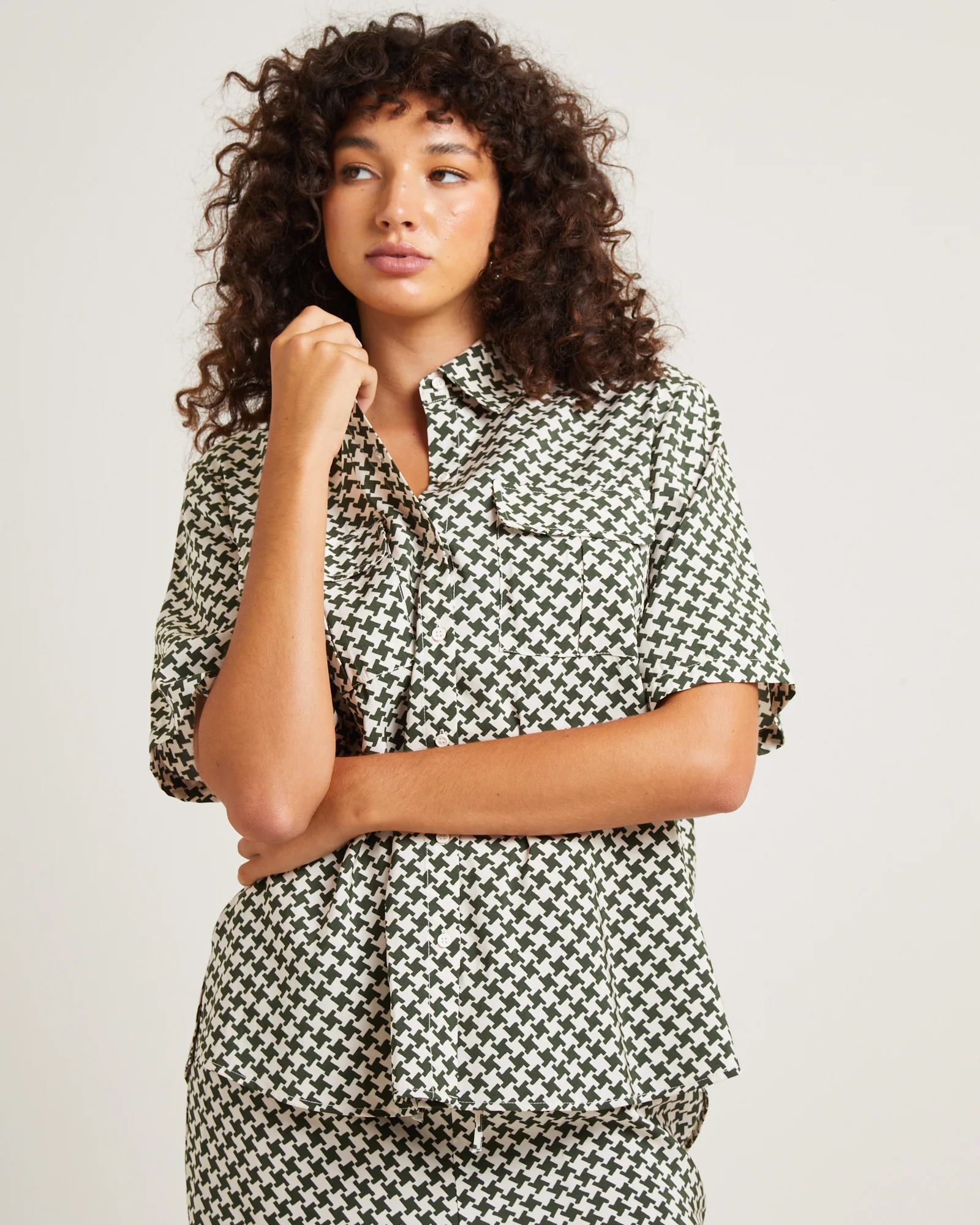 Minnie Crepe Shirt Olive - Image 5