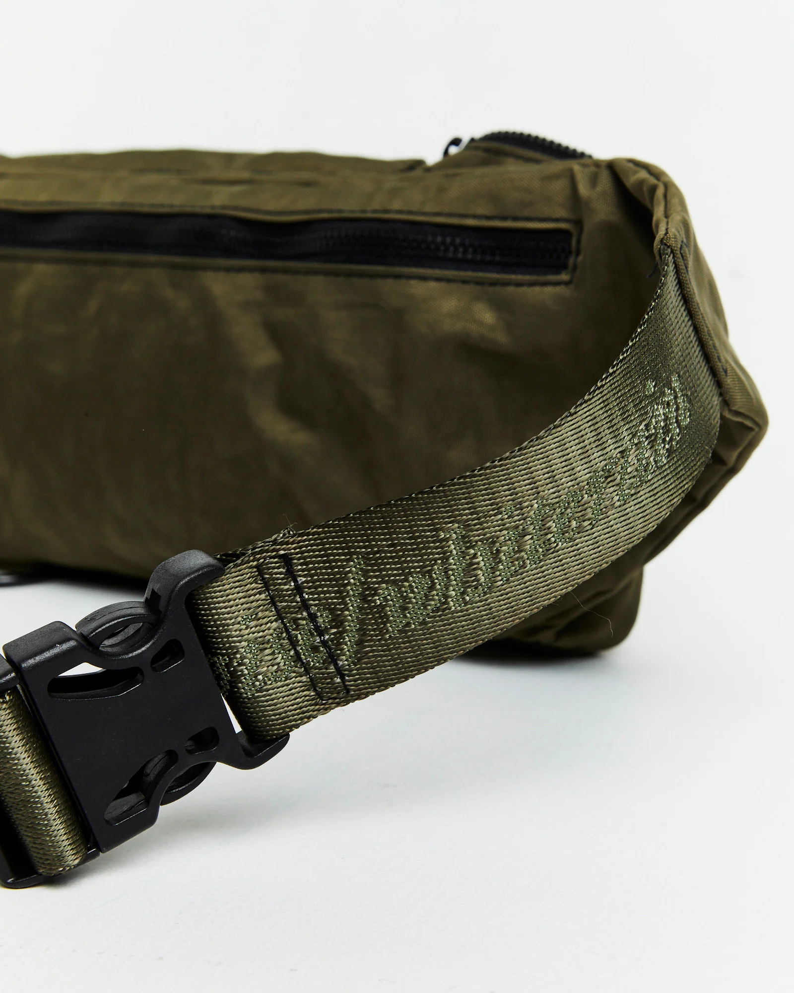 Multi Pocket Pouch Bum Bag in Green - Image 4