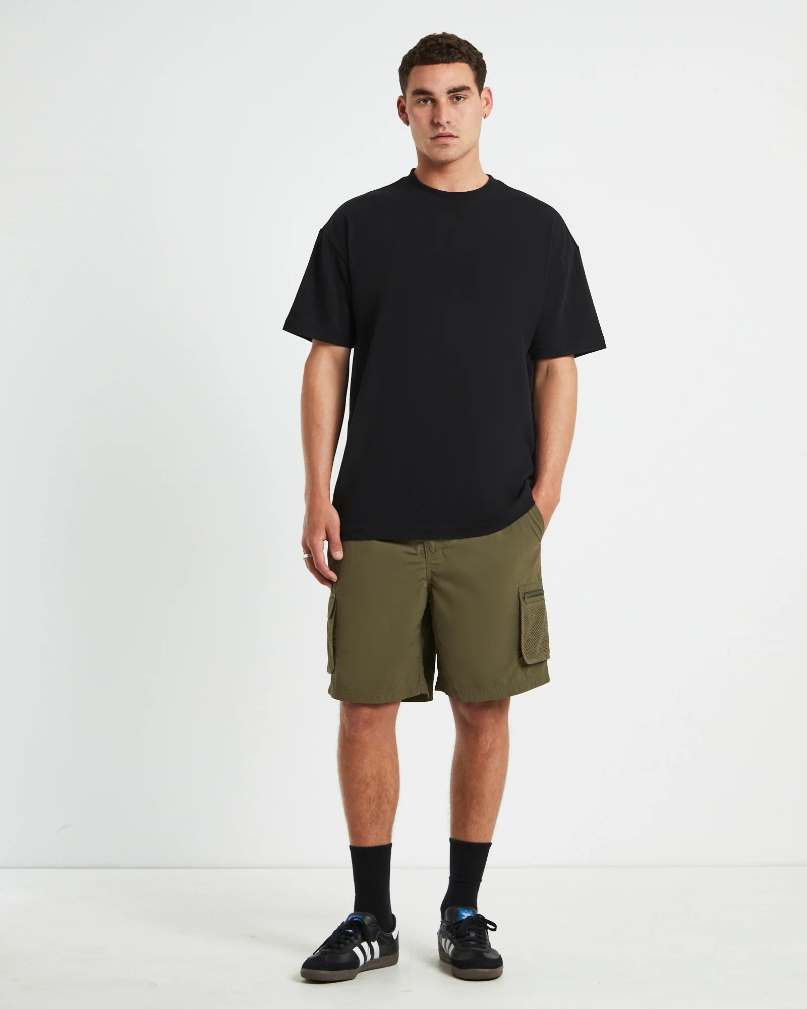 Multi Pocket Utility Cargo Shorts in Army Green - Image 5