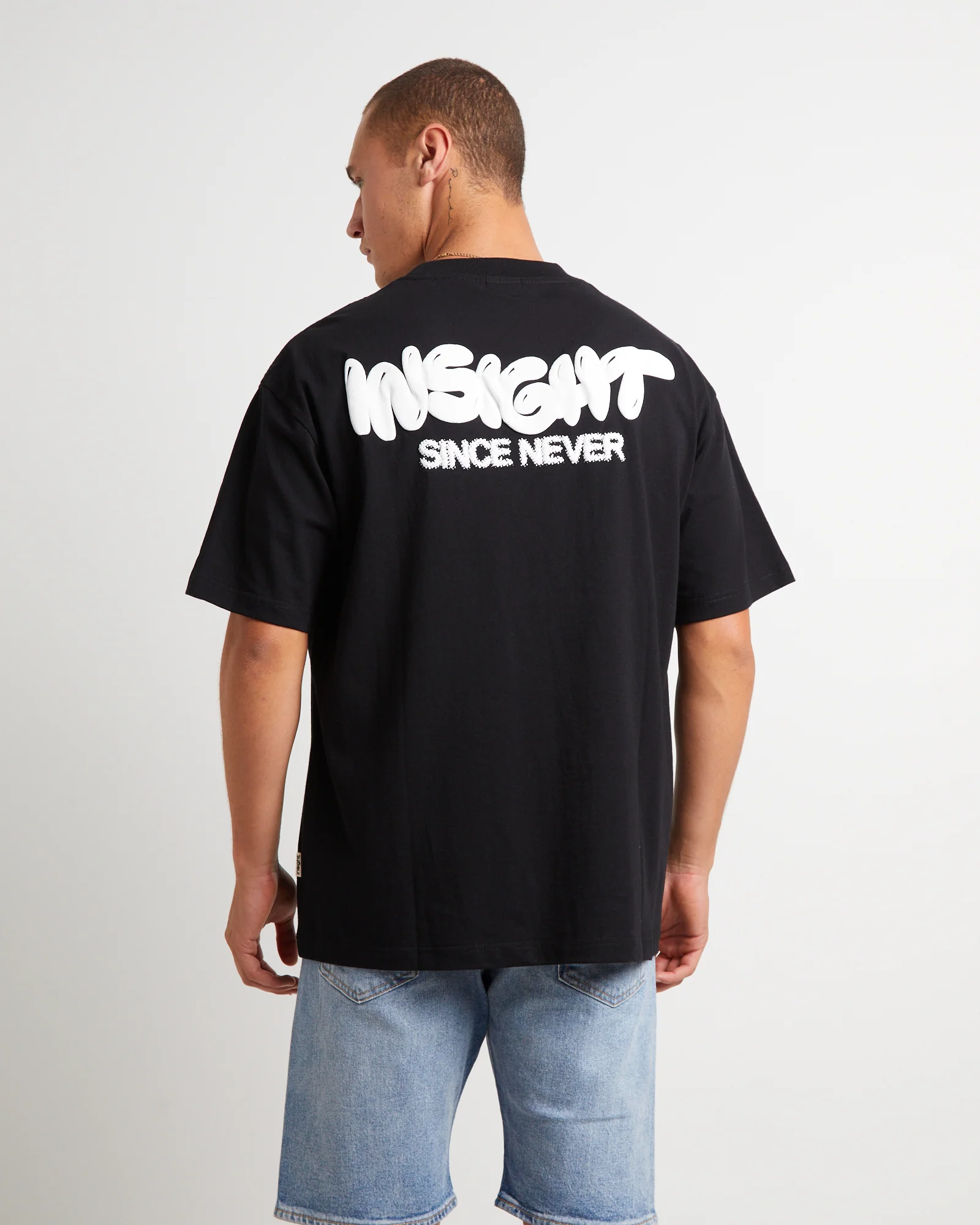 Narli Oversized T-Shirt in Black - Image 2
