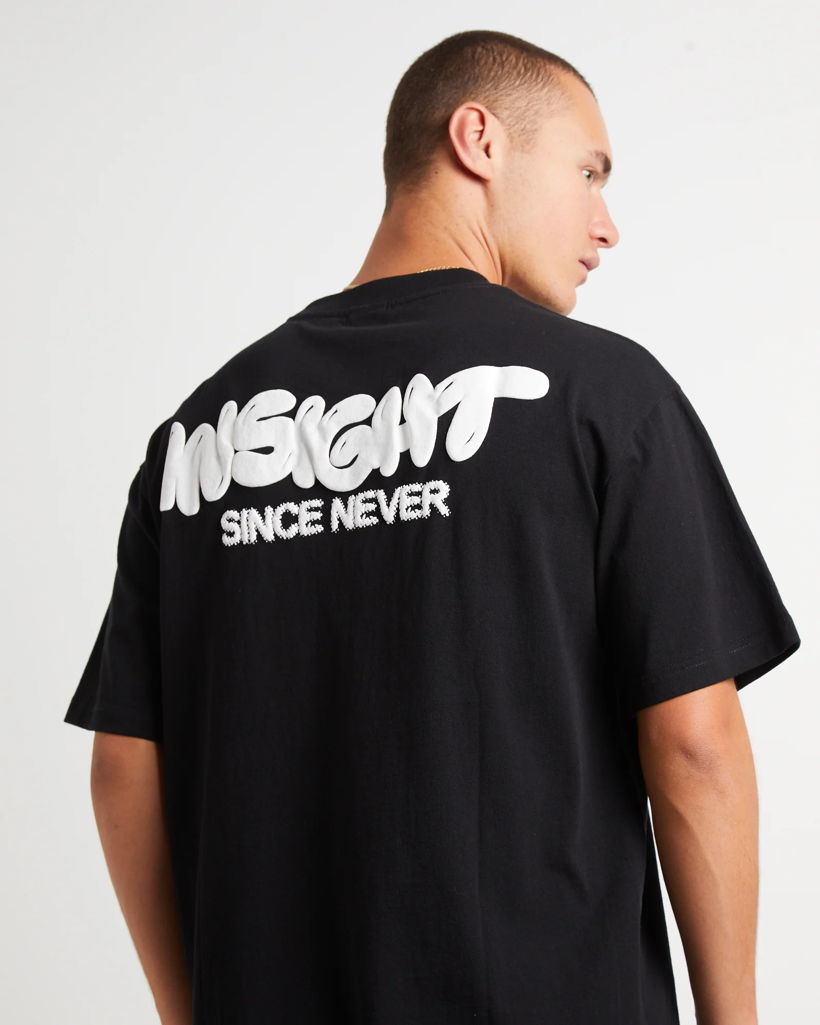 Narli Oversized T-Shirt in Black - Image 5