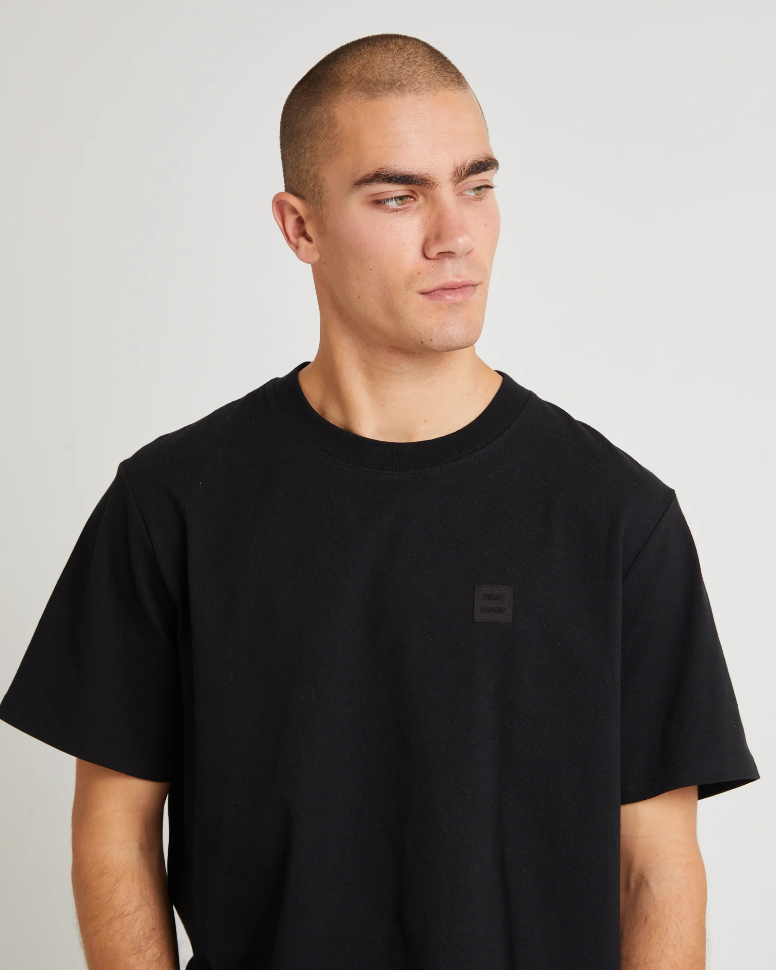 Neuw Premium T-Shirt - Image 5