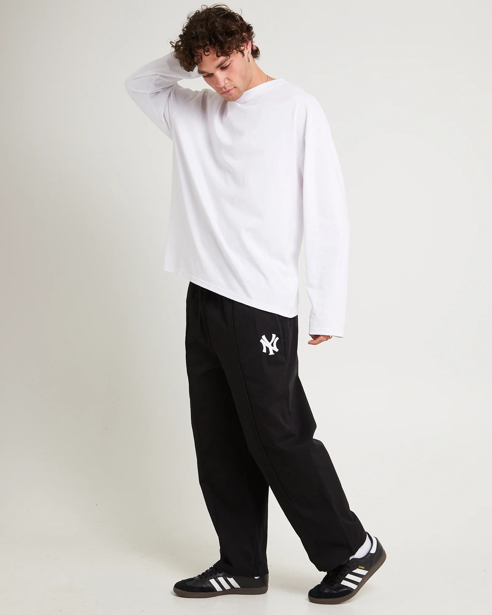 New York Yankees Pleated Track Pants - Image 3