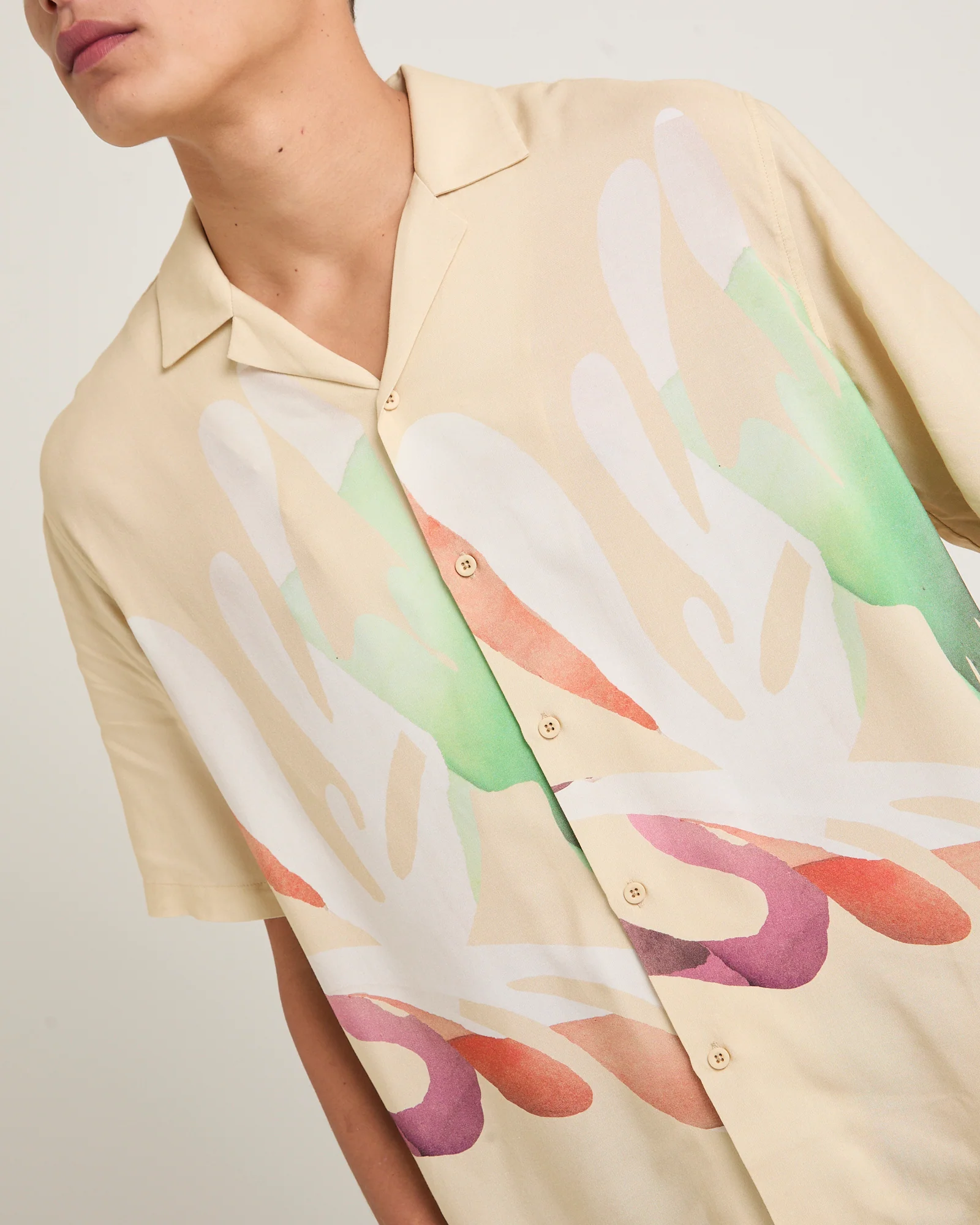 Nico Short Sleeve Resort Shirt - Image 5