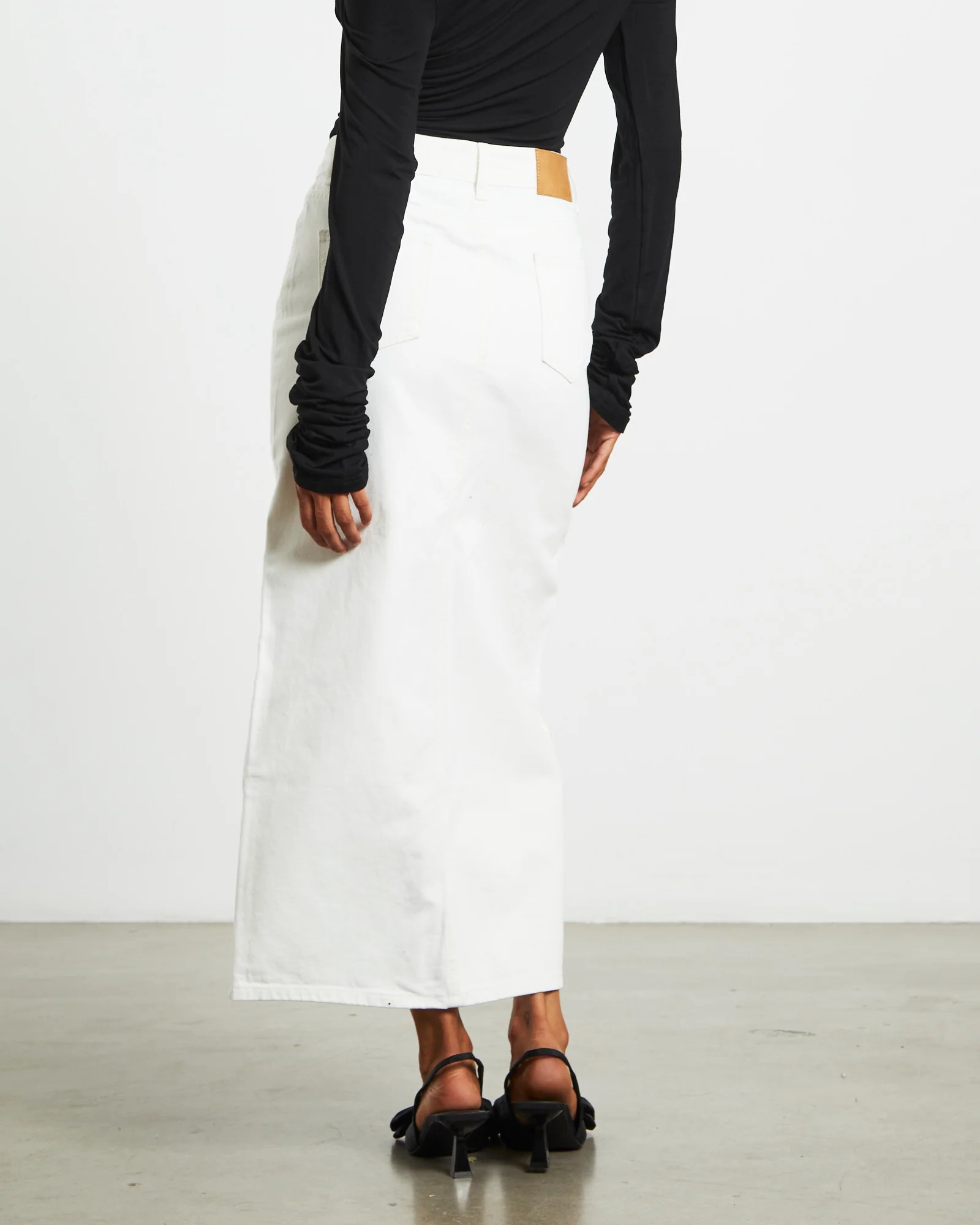 Nila Midi Denim Skirt in White - Image 2