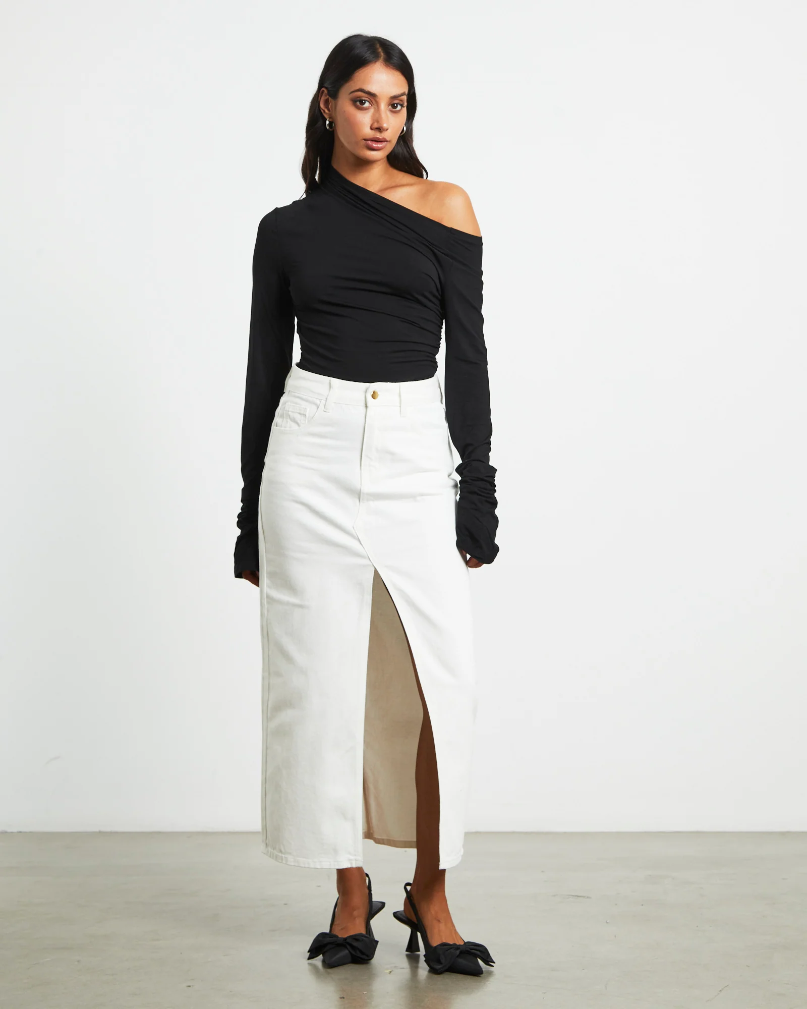 Nila Midi Denim Skirt in White - Image 3