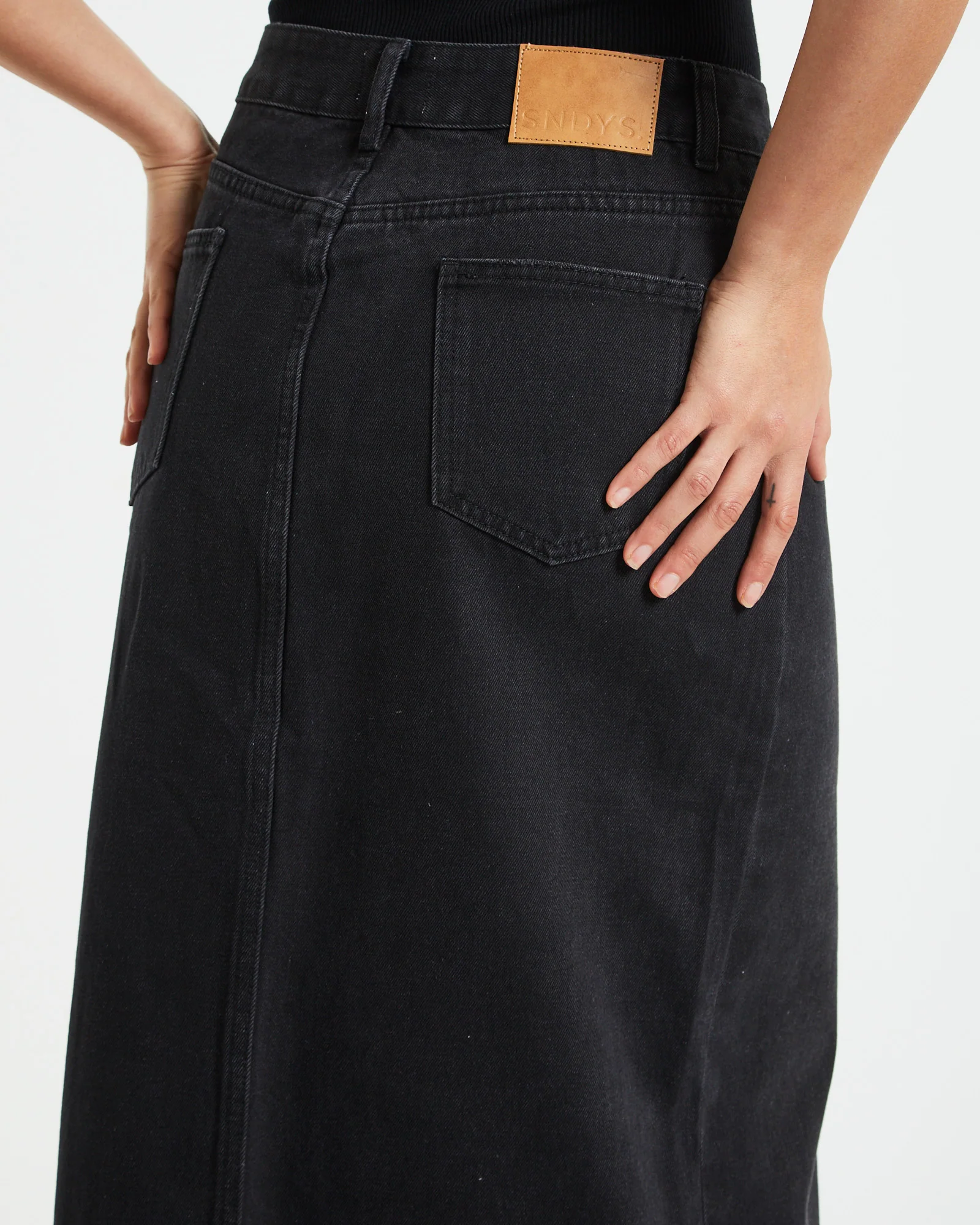 Nila Skirt in Black - Image 5