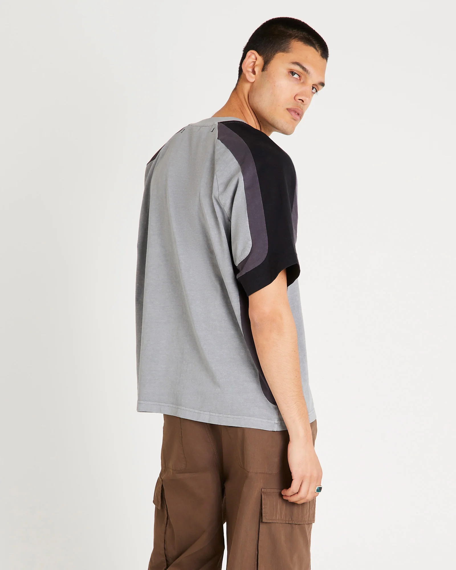 Novel Raglan Spliced T-Shirt - Image 2
