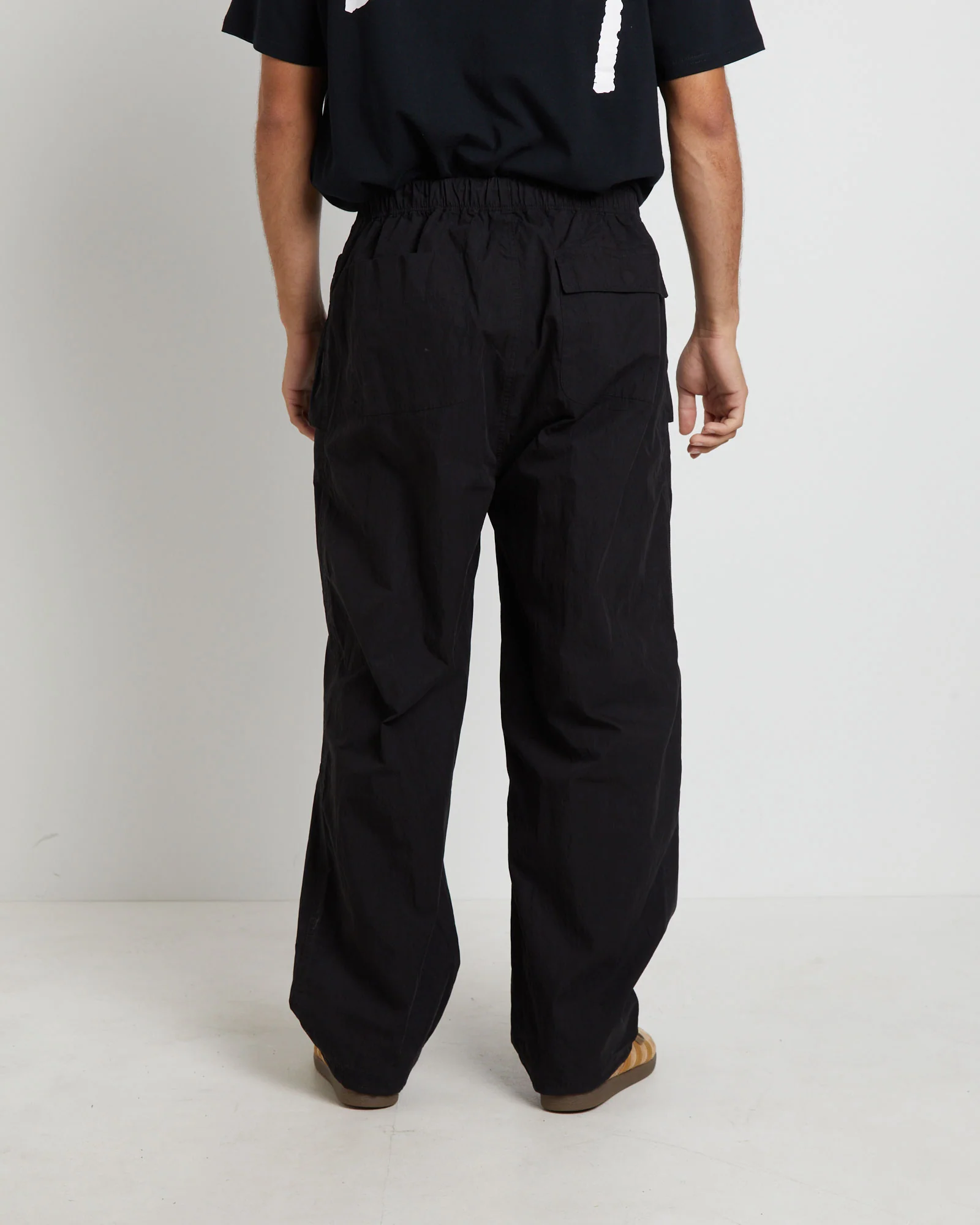 Nyco Overpants in Black - Image 2