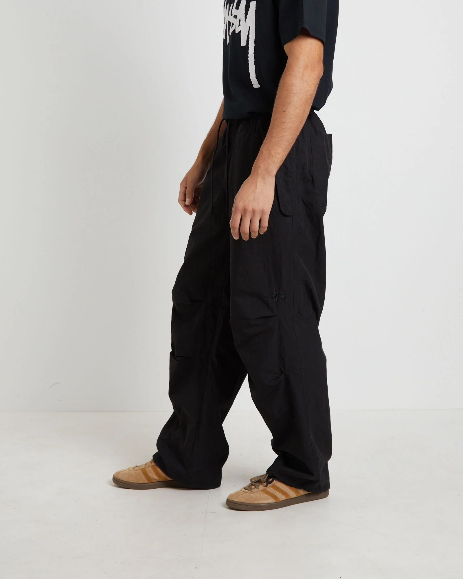 Nyco Overpants in Black - Image 4