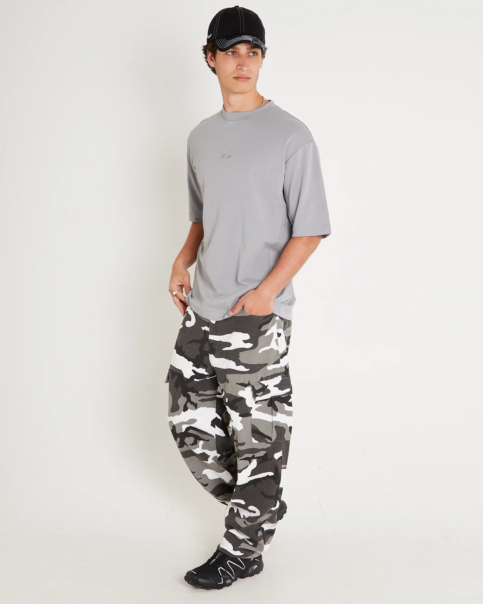 Oakley Driven T-Shirt - Image 4
