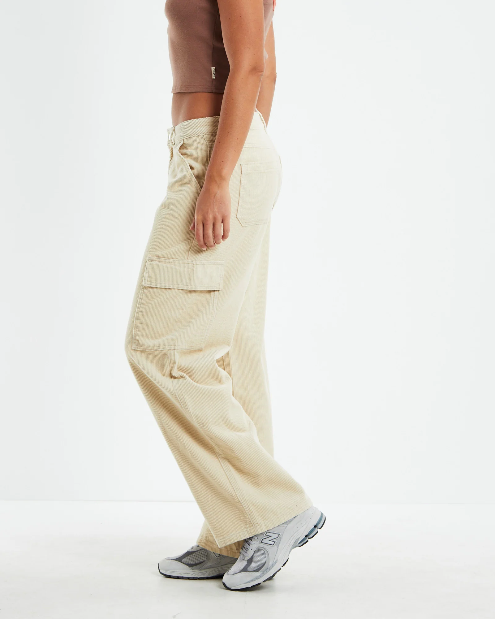 Octavia Low Jumbo Cord Cargo Pants Cream - Image 4