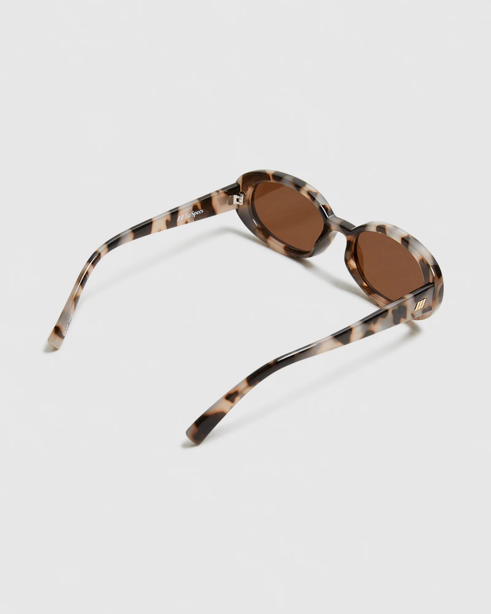 Outta Love Sunglasses Cookie Tort - Image 4