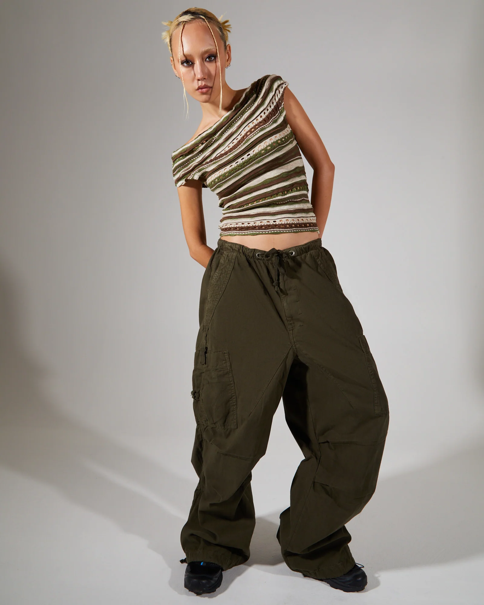 Parachute Cargo Pants Khaki - Image 4