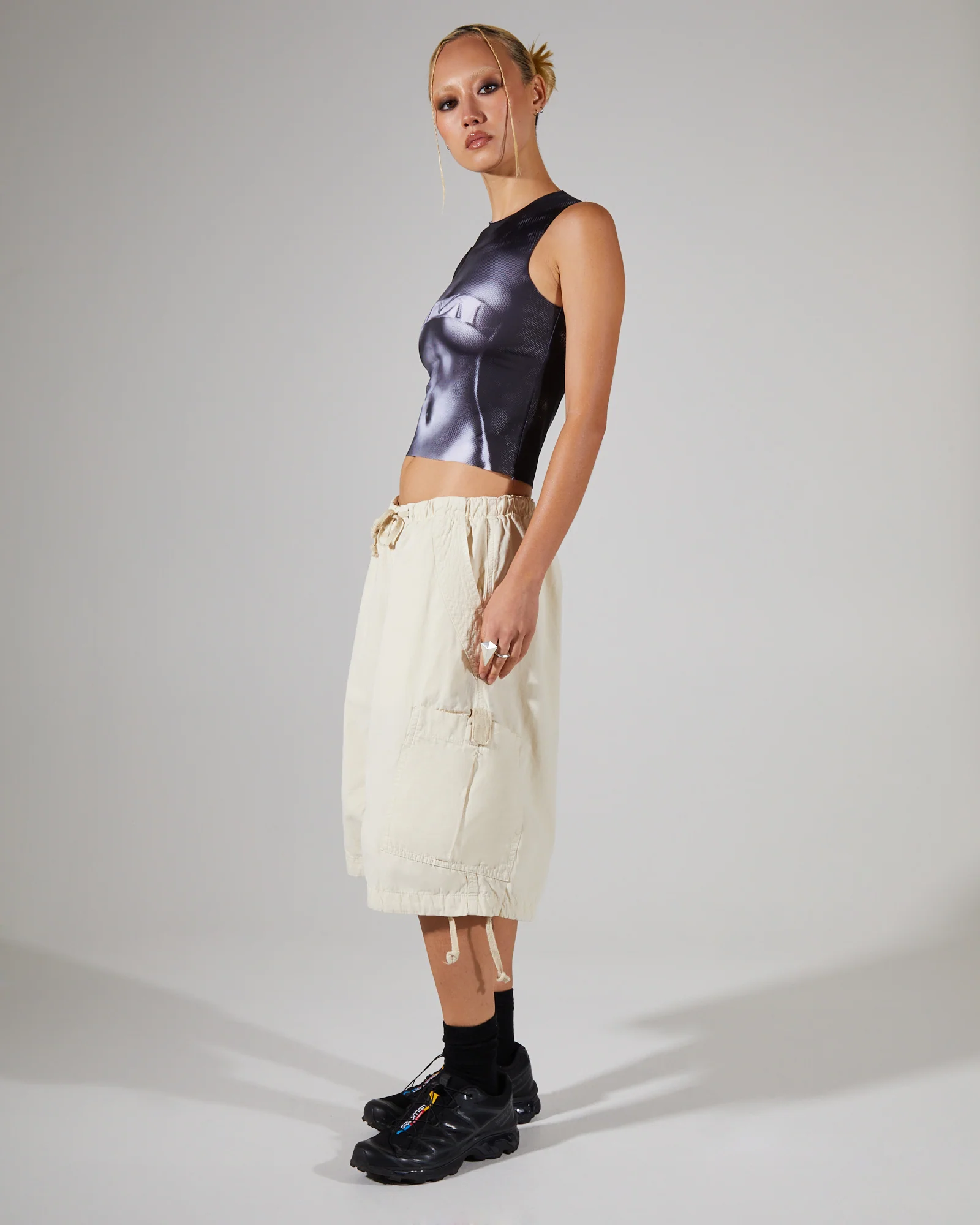 Parachute Cargo Shorts Ecru - Image 4