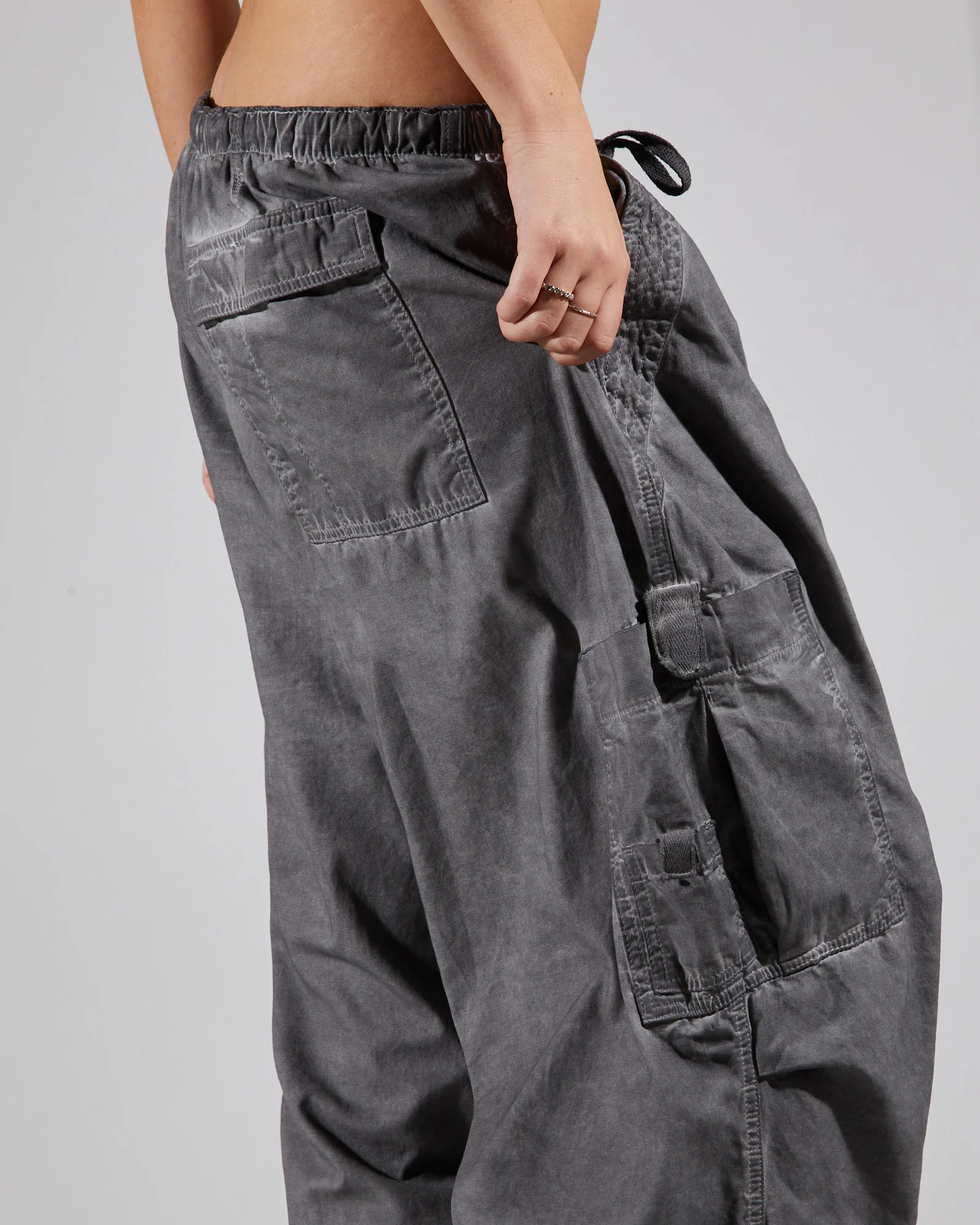 Parachute Pants Washed Black Oil - Image 5