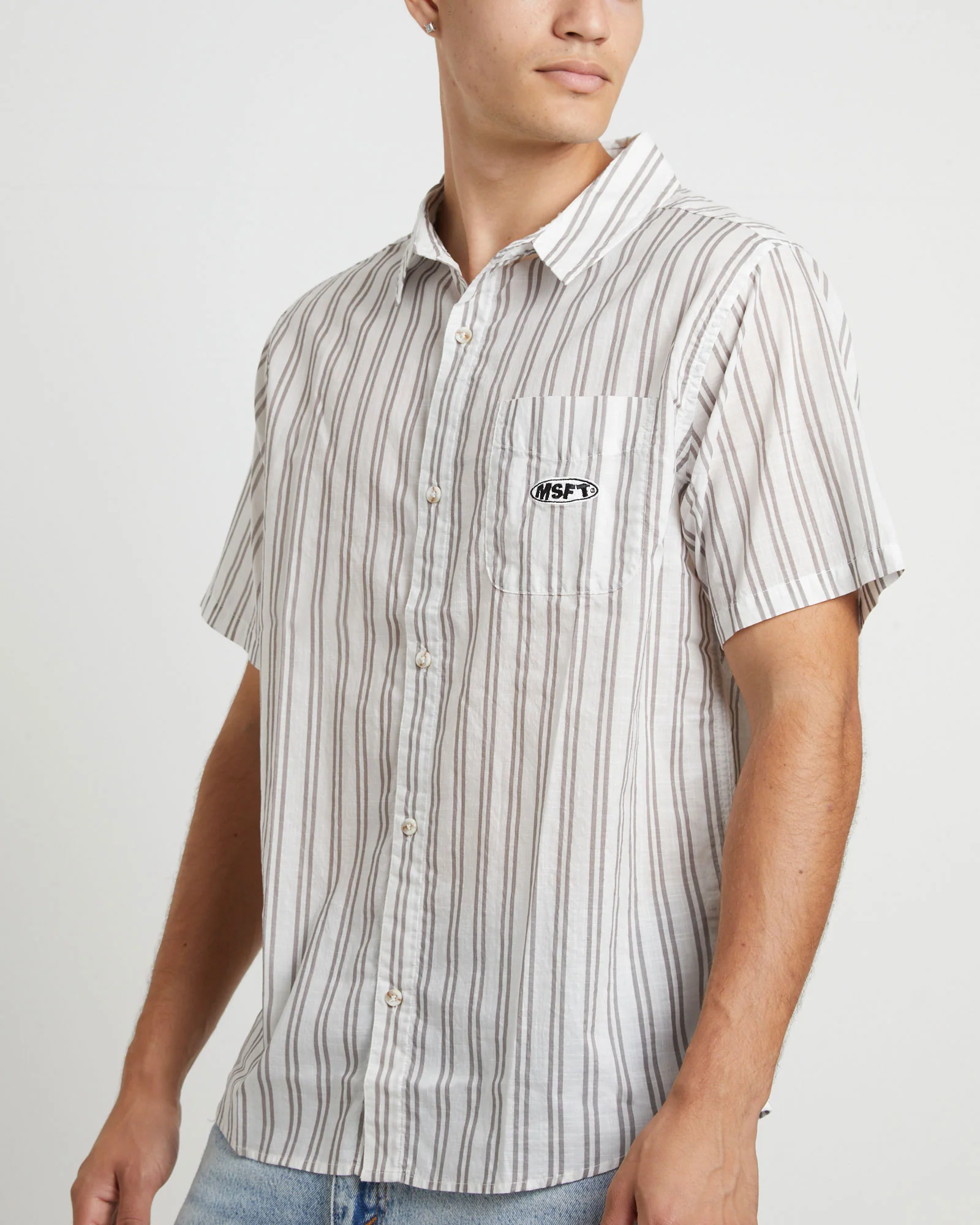 Parelz Short Sleeve Shirt in Mushroom Stripe - Image 5