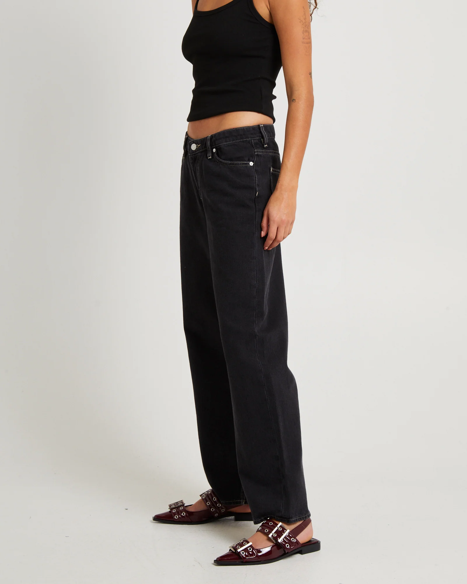 Petite Mid Straight Jeans Throwback Black - Image 2