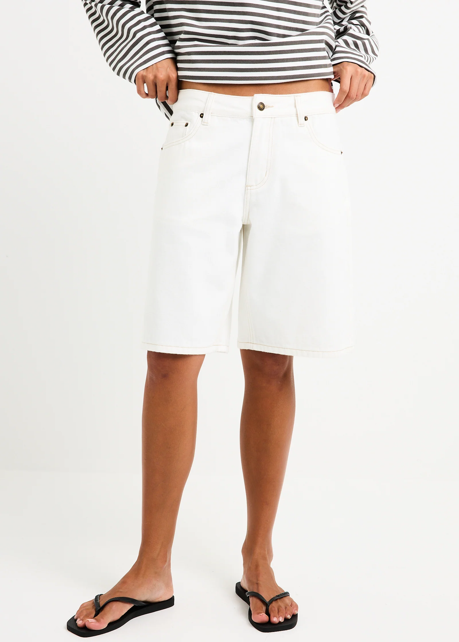 Phoebe Paralell Jorts - Image 4