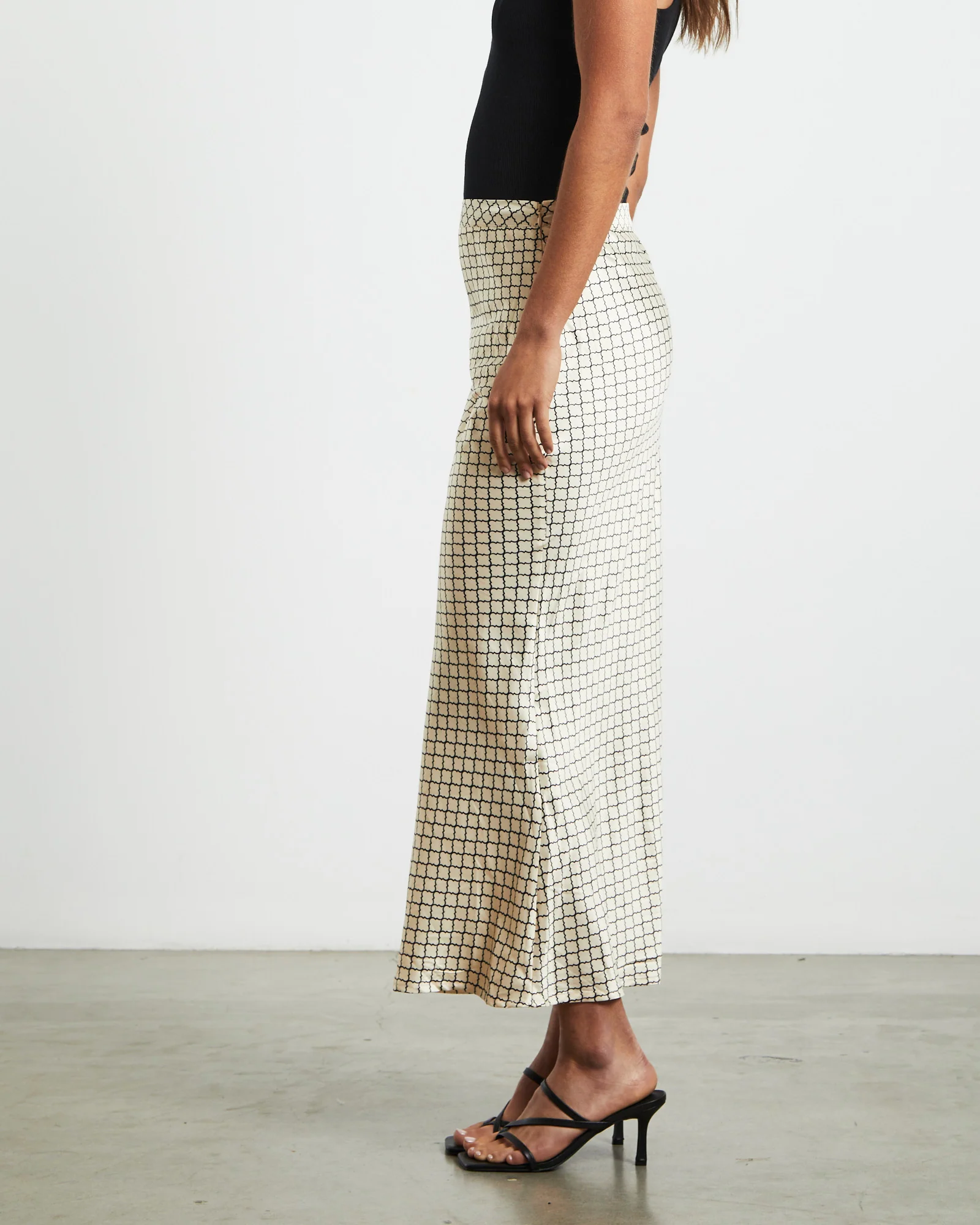 Phoenix Skirt Geo Print - Image 2