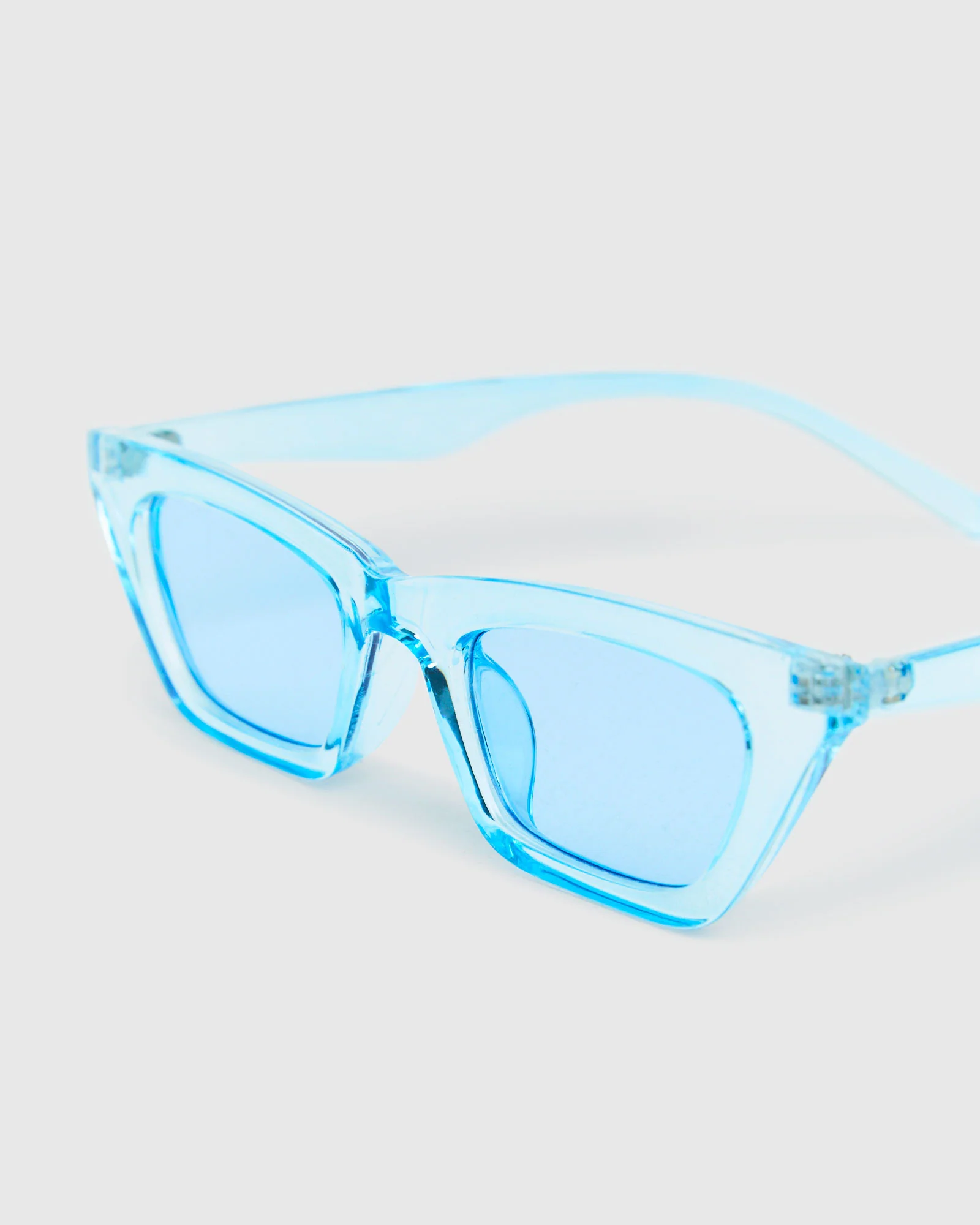 Phoenix Sunglasses Blue - Image 6