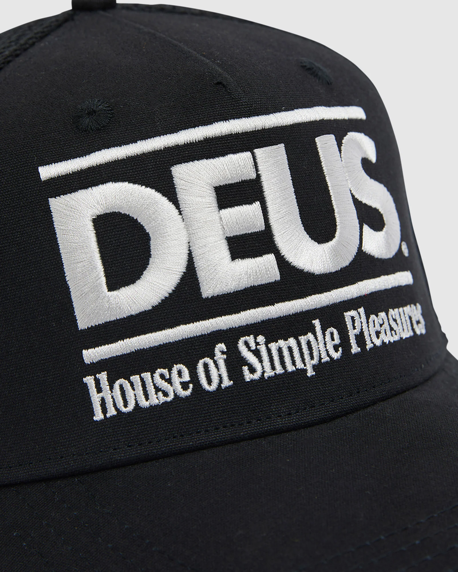 Podium Trucker - Image 4