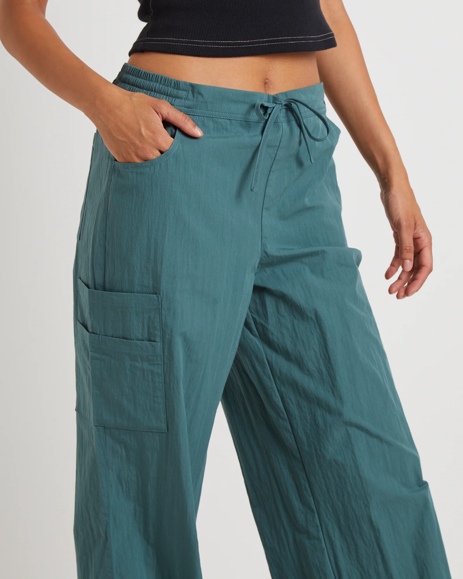 Port Aransas Pants in Lincoln Green - Image 5