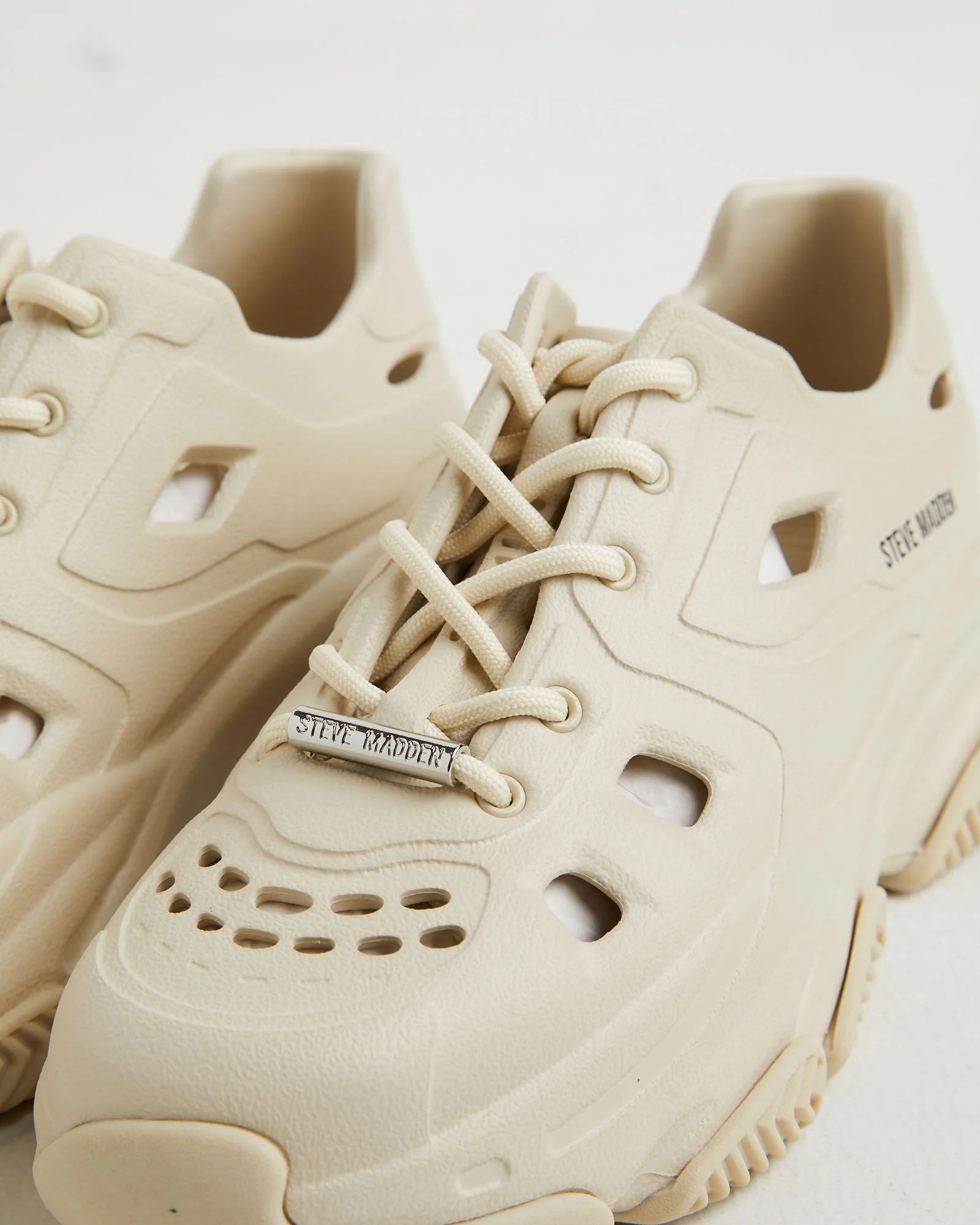 Possessive Sneakers in Bone - Image 4