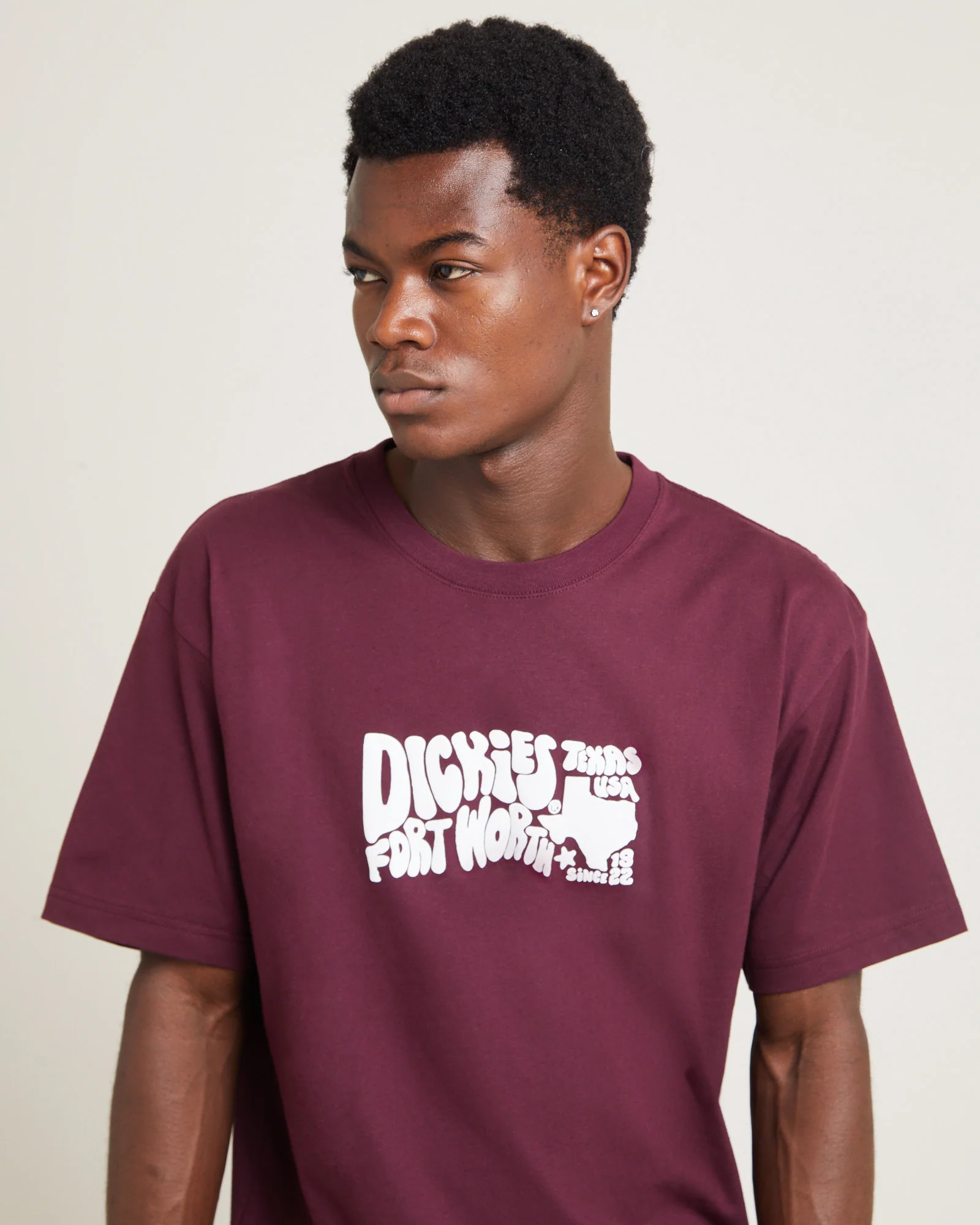 Poster 330 Short Sleeve T-Shirt Port Burgundy - Image 4