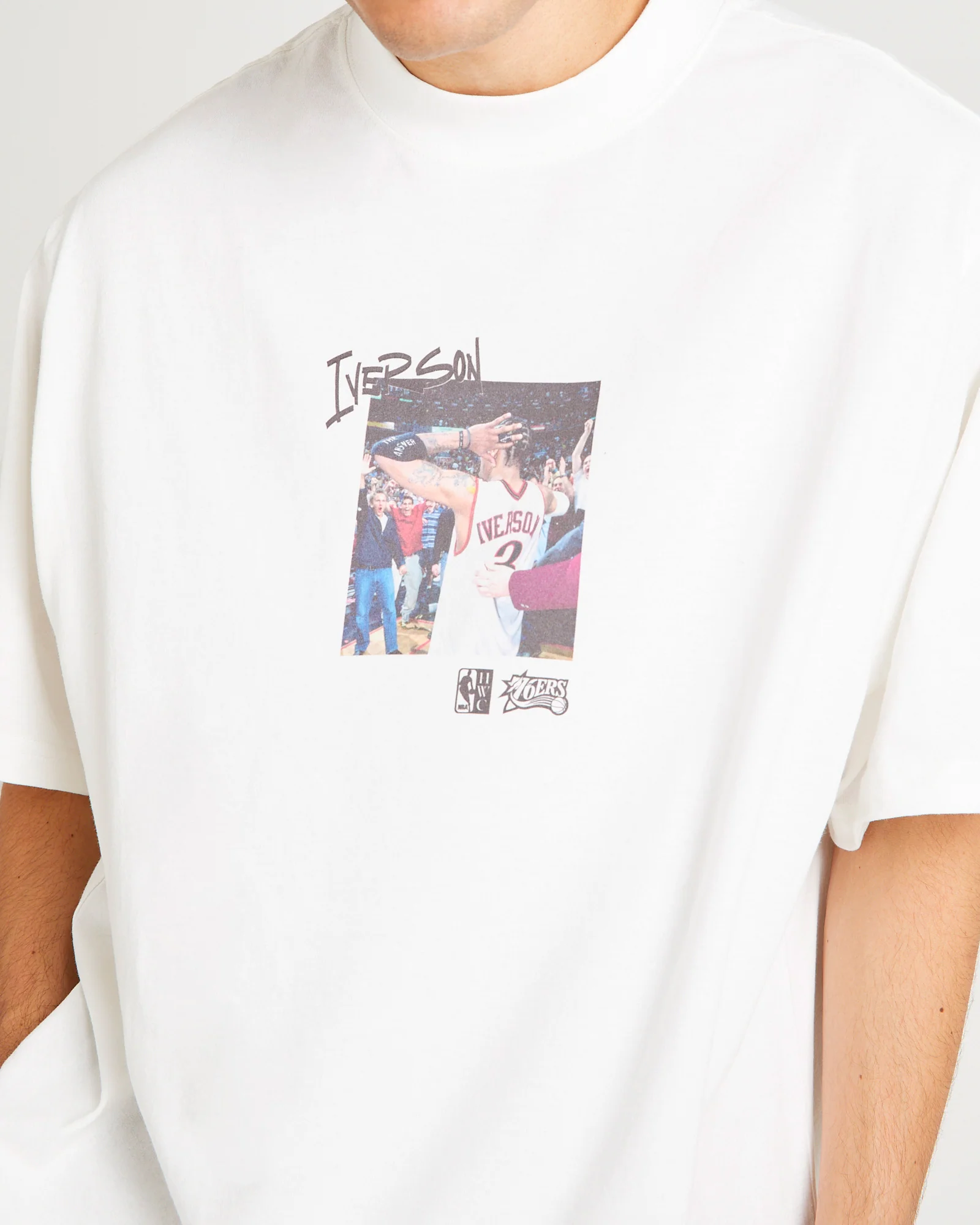 Philadelphia 76ers Allen Iverson Pre & Post Game T-Shirt - Image 6