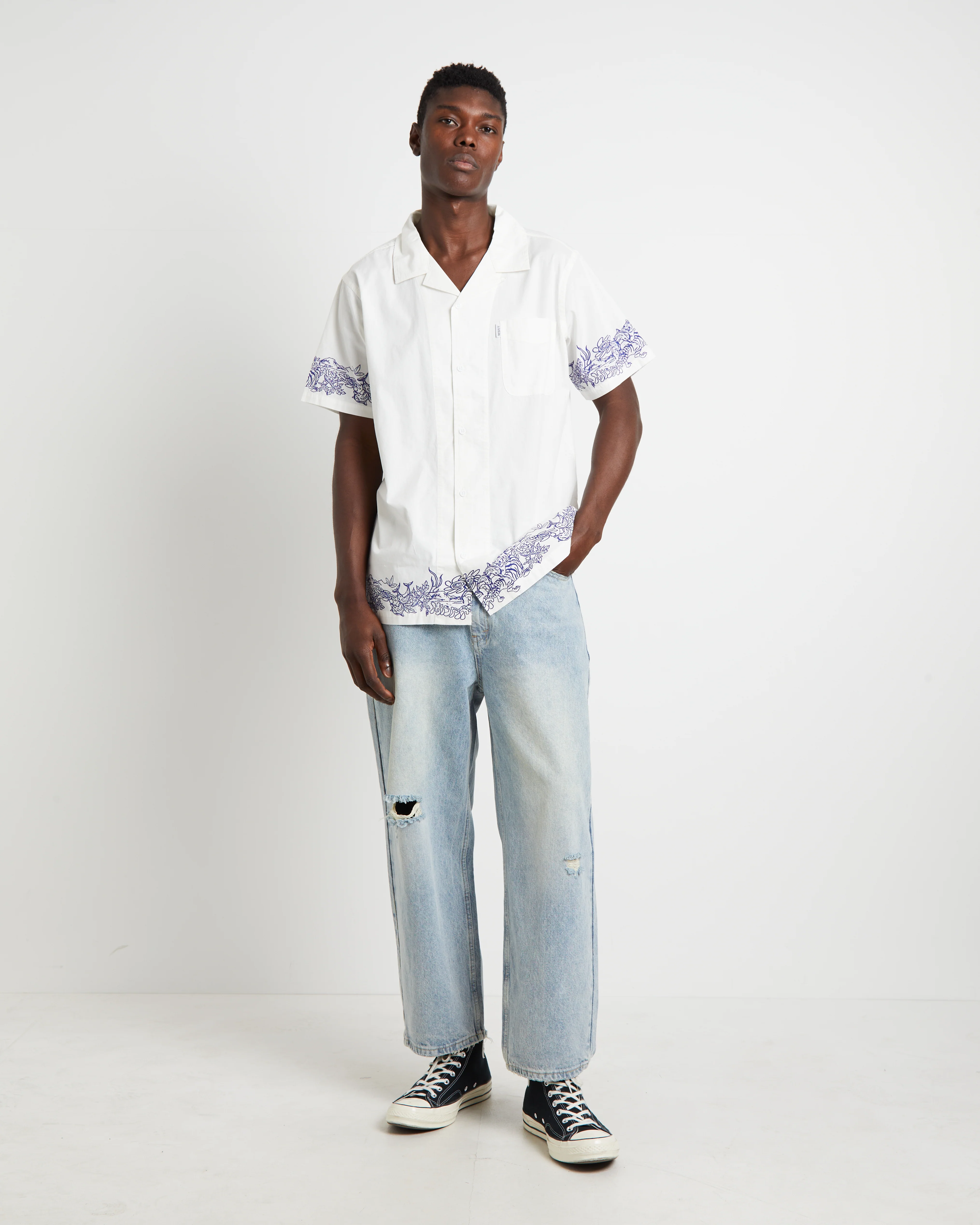 Precious Cosmos Short Sleeve Shirt in Washed White - Image 3