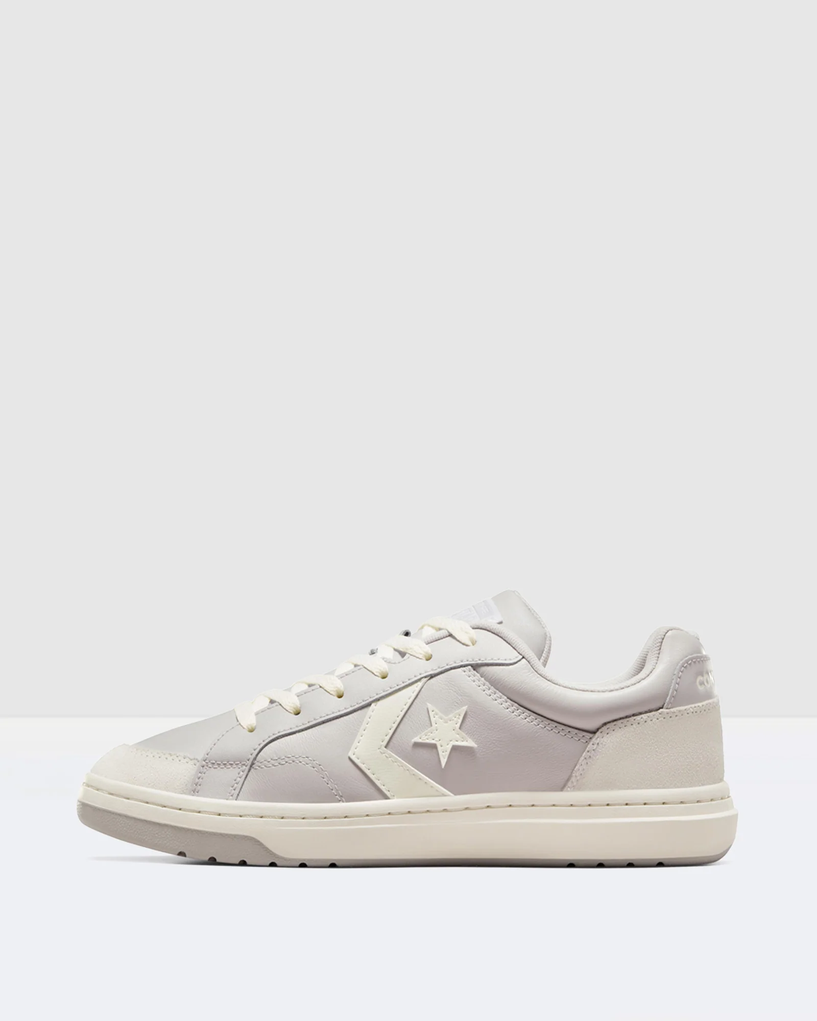 Pro Blaze Classic Low Top Pale Putty - Image 5