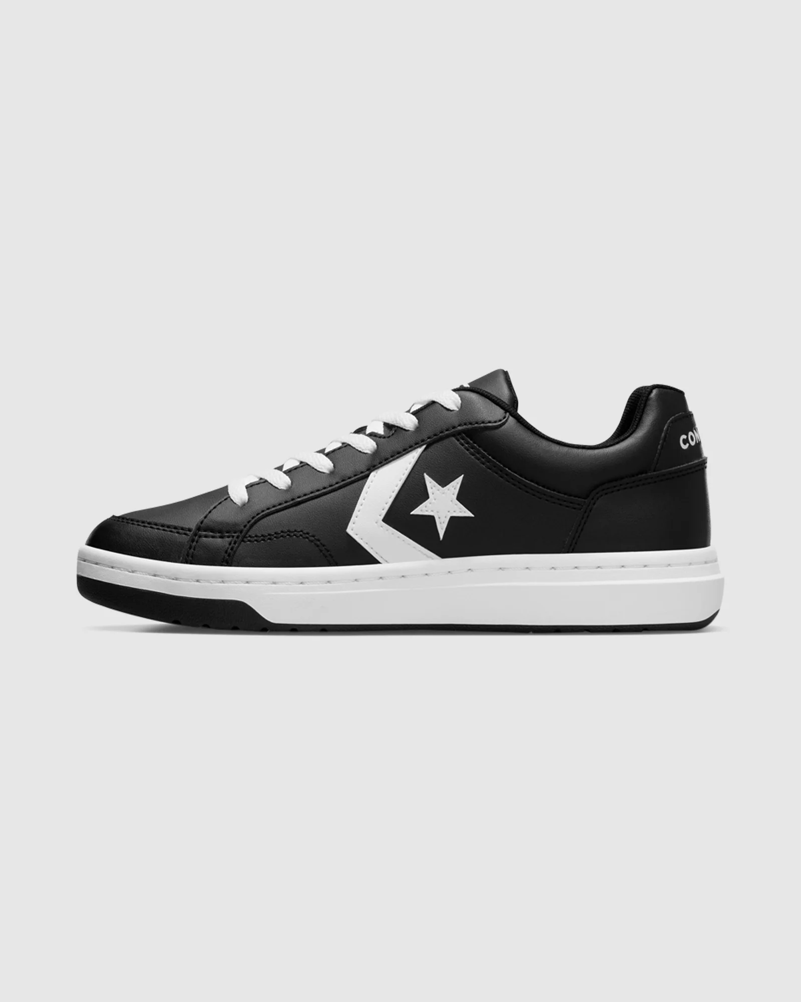 Pro Blaze Ox Sneakers in Black - Image 3