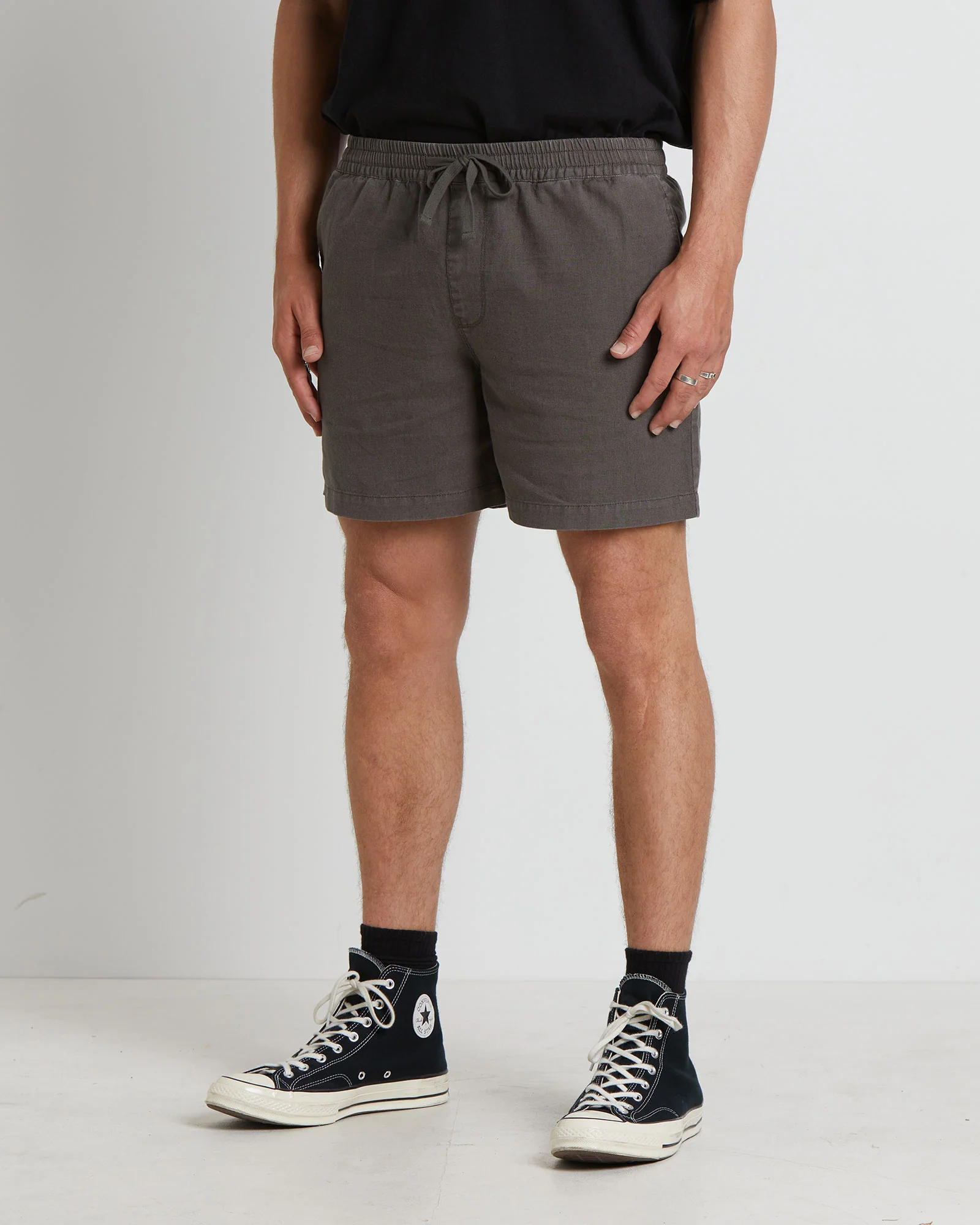 Puglia Linen Shorts in Muted Olive Green - Image 5