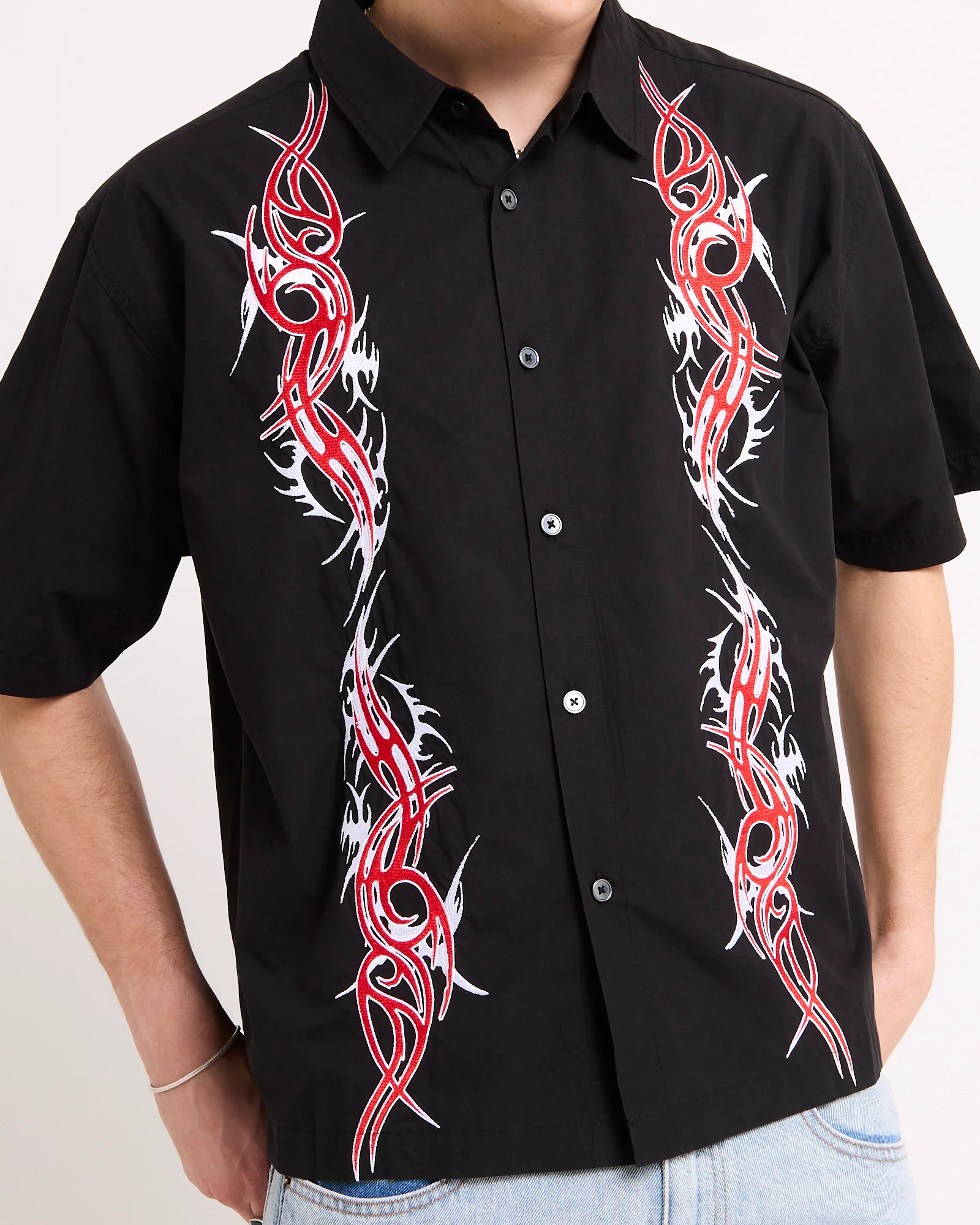 Quiver Short Sleeve Shirt - Image 5