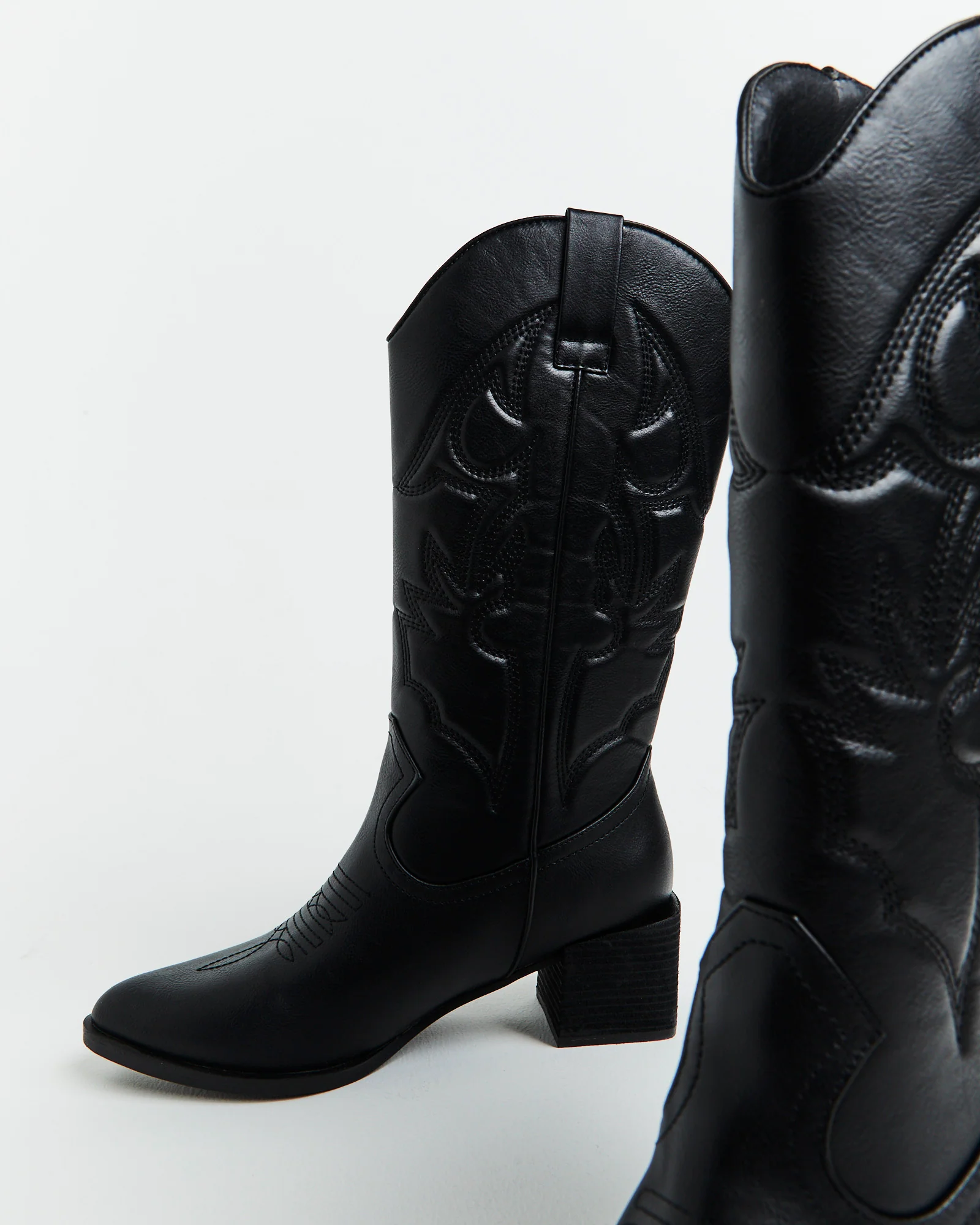 Ranger Cowboy Boot in Black - Image 4