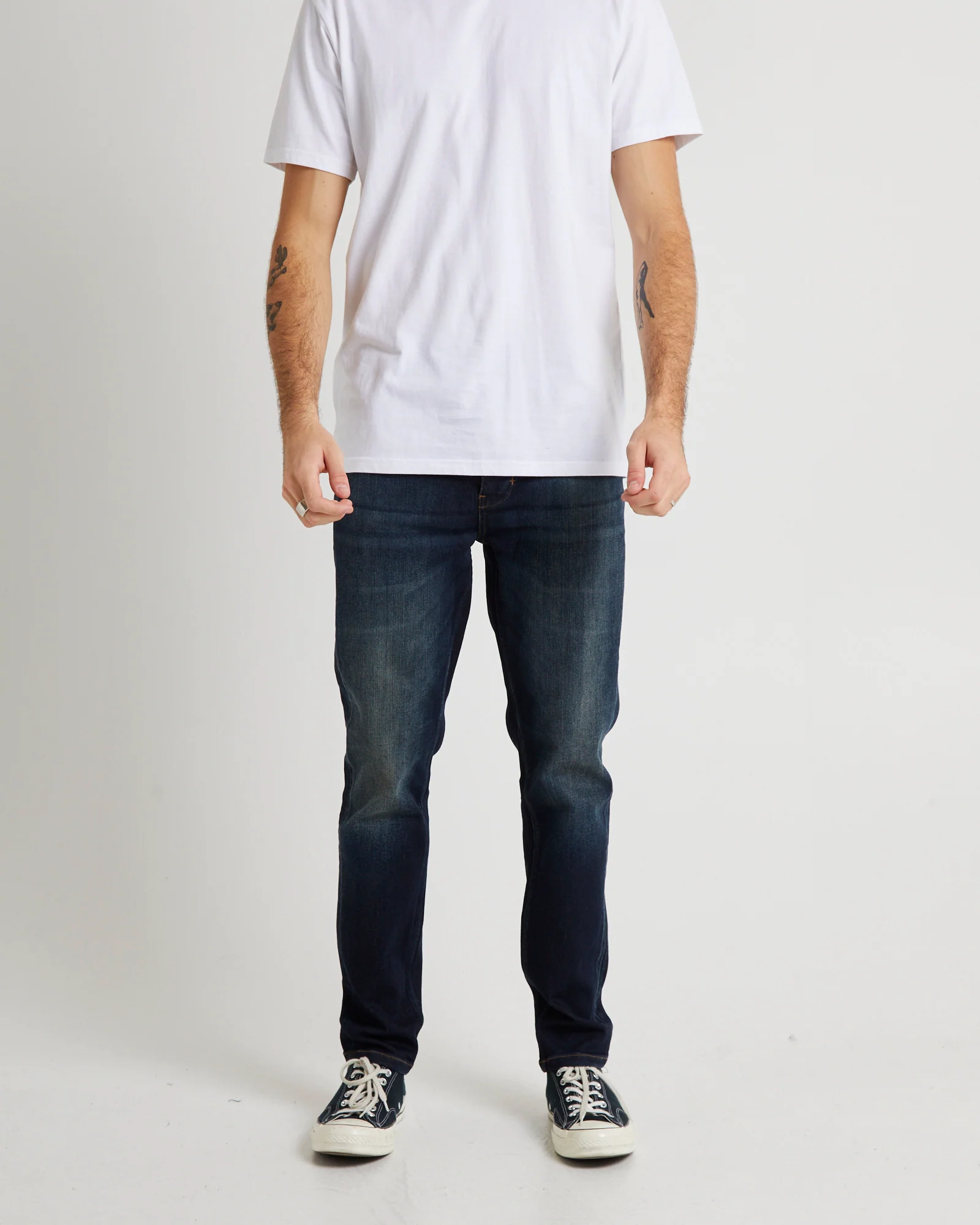 Ray Tapered Lost Denim Jeans - Image 2