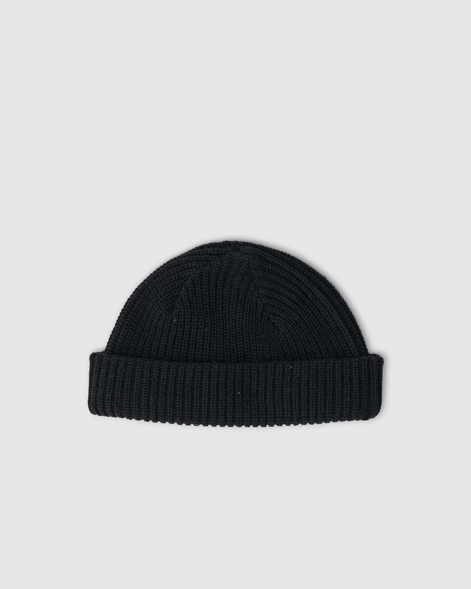 Red Cube Low Beanie - Image 4
