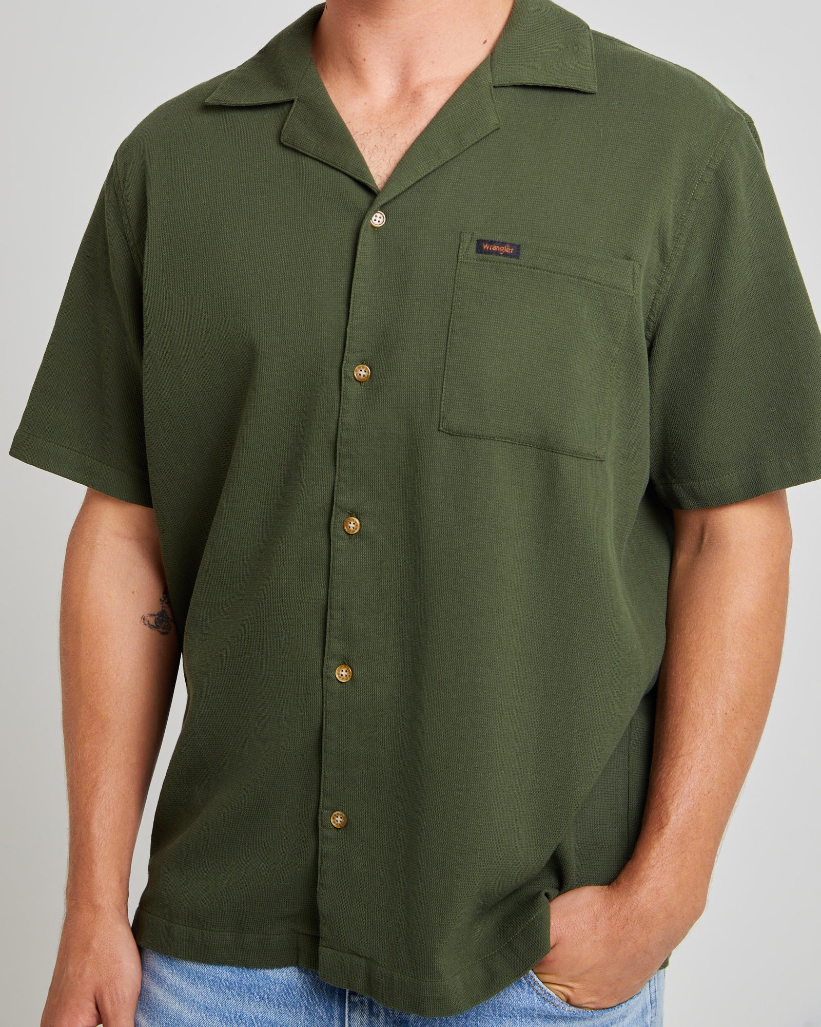 Resort Waffle Shirt Forest Green - Image 5
